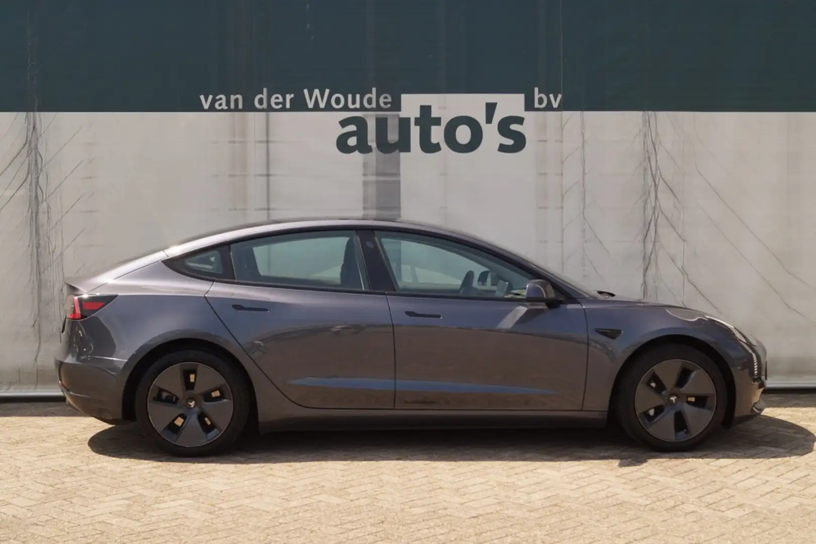 Tesla Model 3 Long Range AWD 75kWh 351pk -PANO-LEER- Grigio - 2