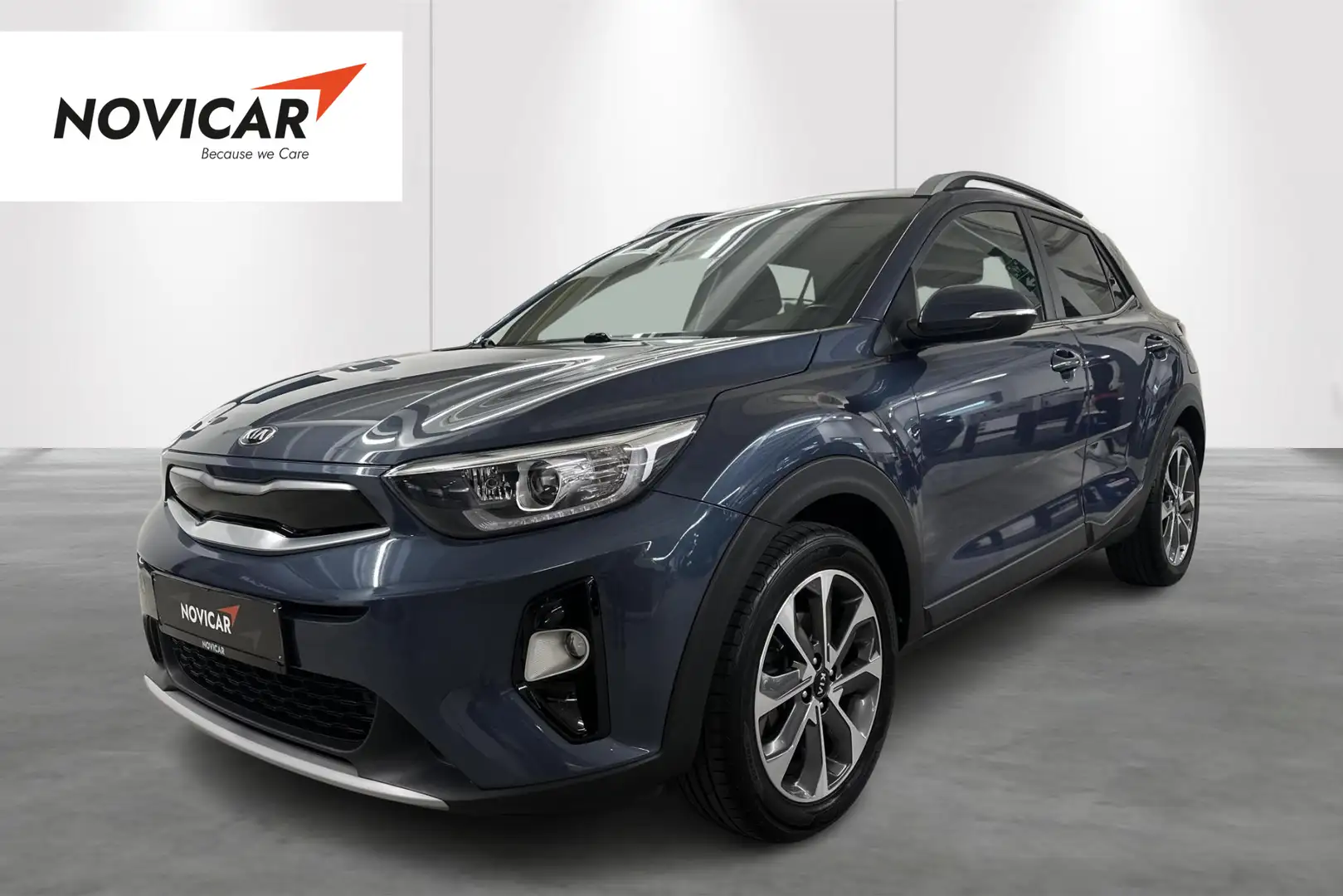 Kia Stonic 1.4 Fusion ISG Bleu - 1