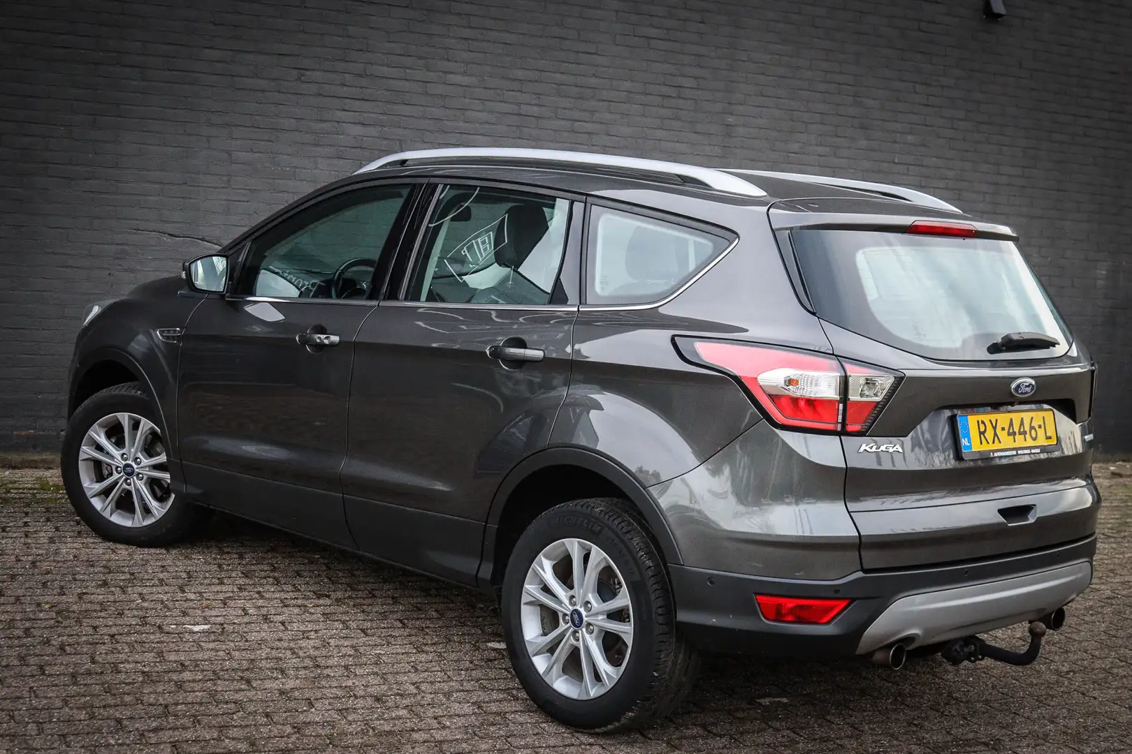 Ford Kuga 1.5 EcoBoost Titanium Net binnen - Nu al te bezich Grijs - 2