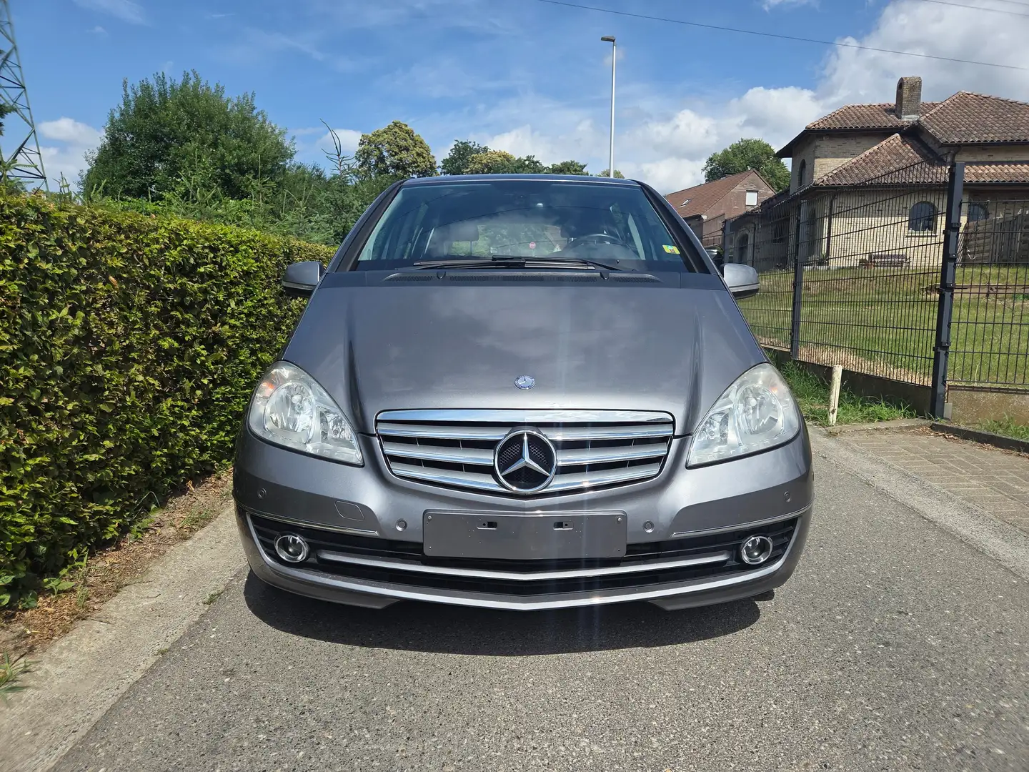 Mercedes-Benz A 180 CDI Elegance, airco, trekhaak Gris - 2