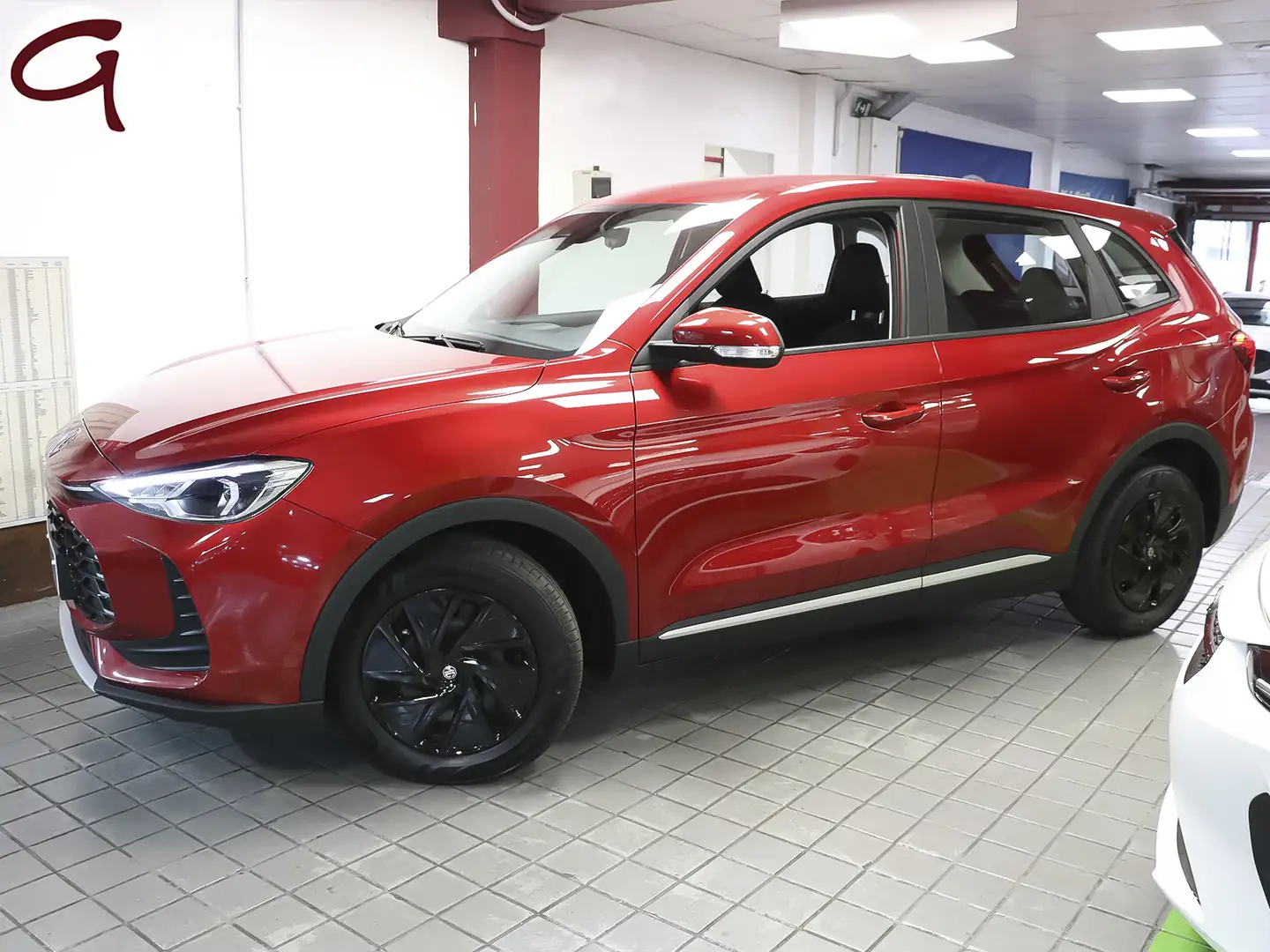 MG ZS 1.5 Hybrid+ Standard Rouge - 2