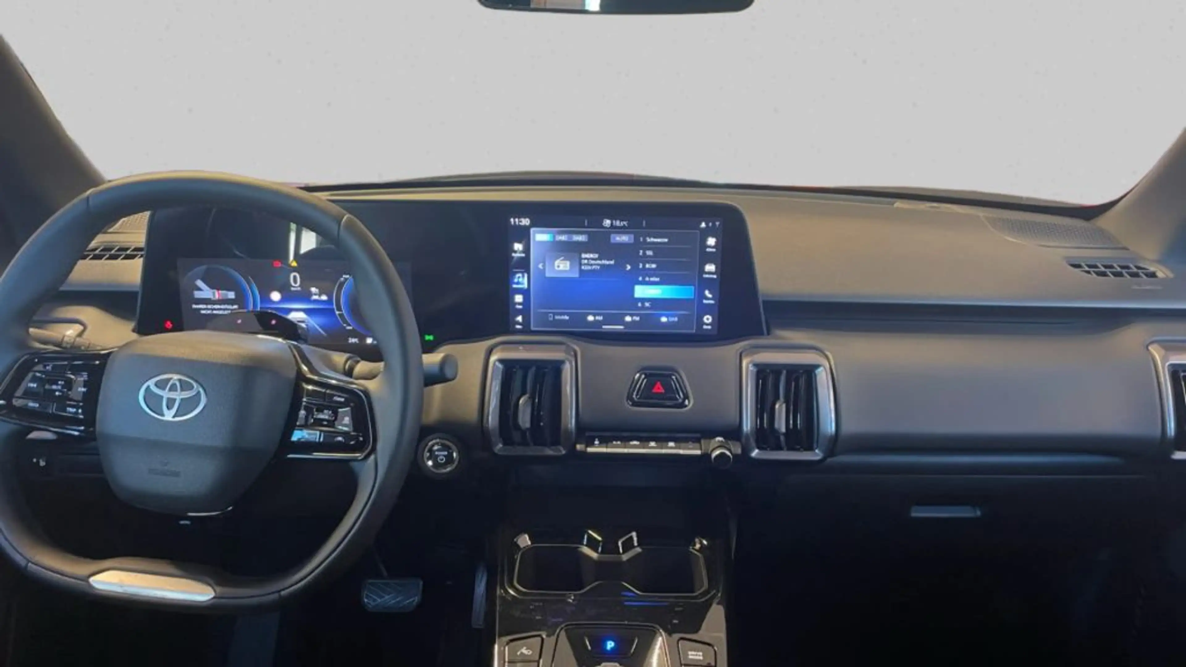 Toyota Urban Cruiser 61kWh Teamplayer — photo 11