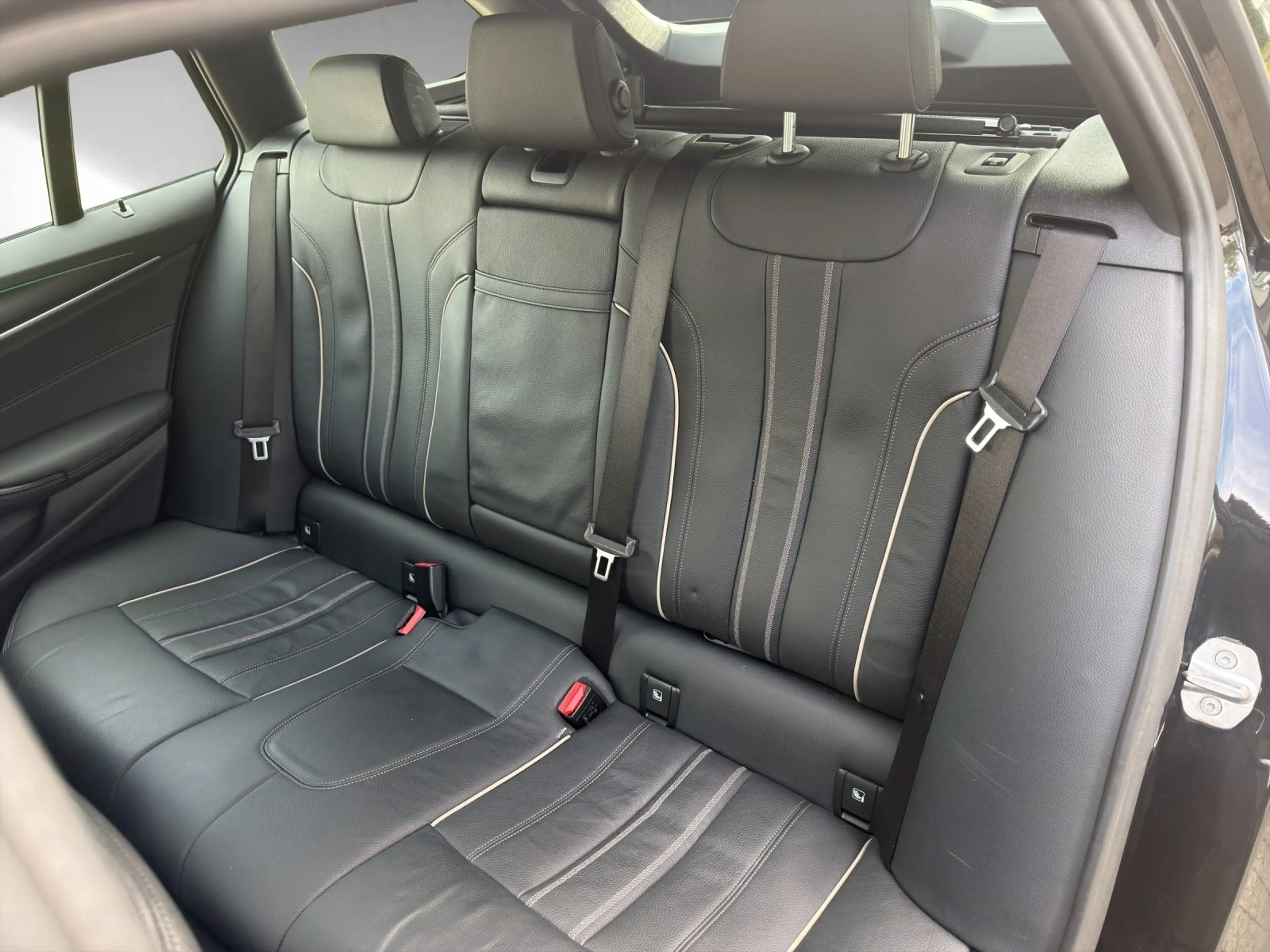 BMW 530 d M Sport Leder AHK RFK 4 SHZ — photo 12