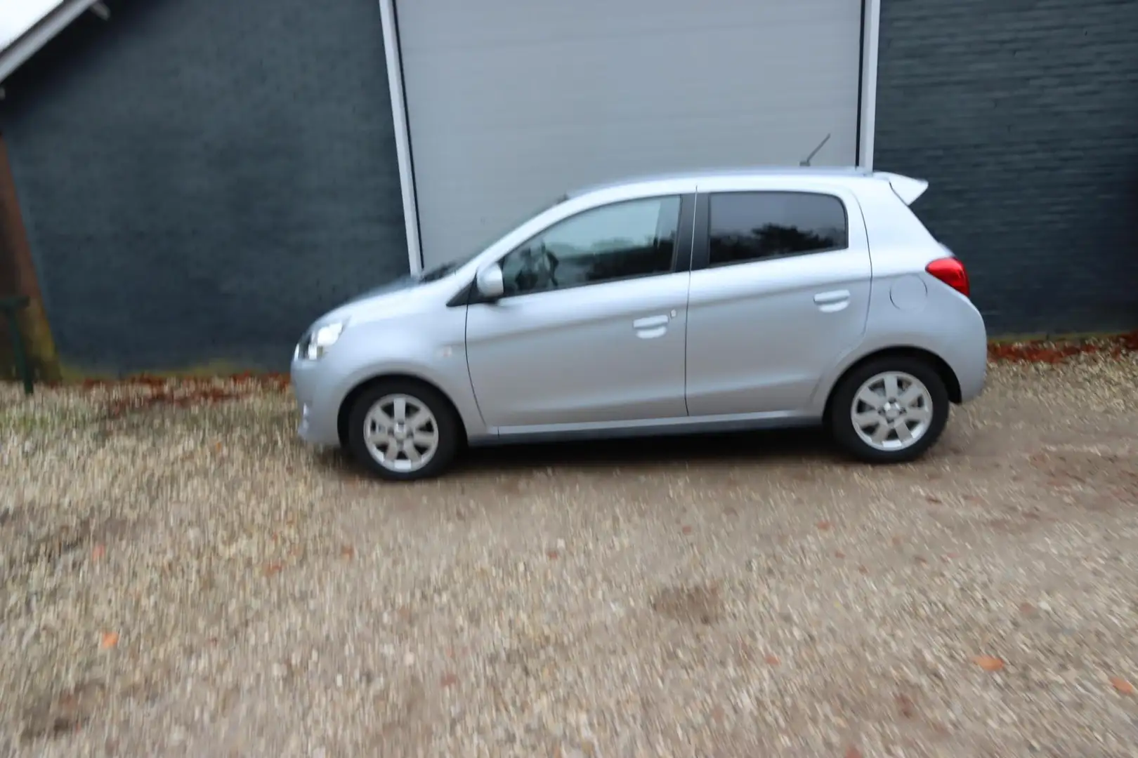 Mitsubishi Space Star 1.2 Instyle Gris - 2