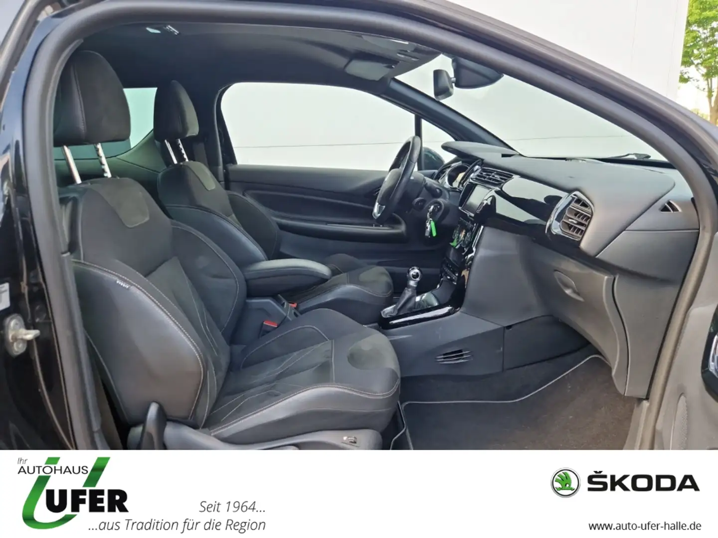Citroen DS3 DS Connected Chic PDC v+h RFK Sitzheizung Noir - 2