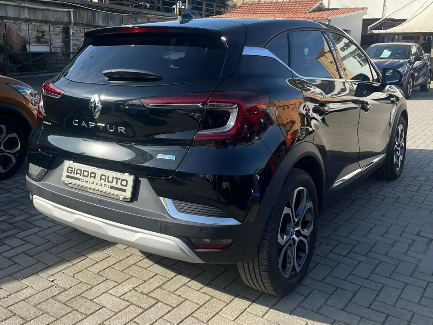 Renault Captur Captur 1.6 E-Tech phev Intens 160cv auto Noir - 2