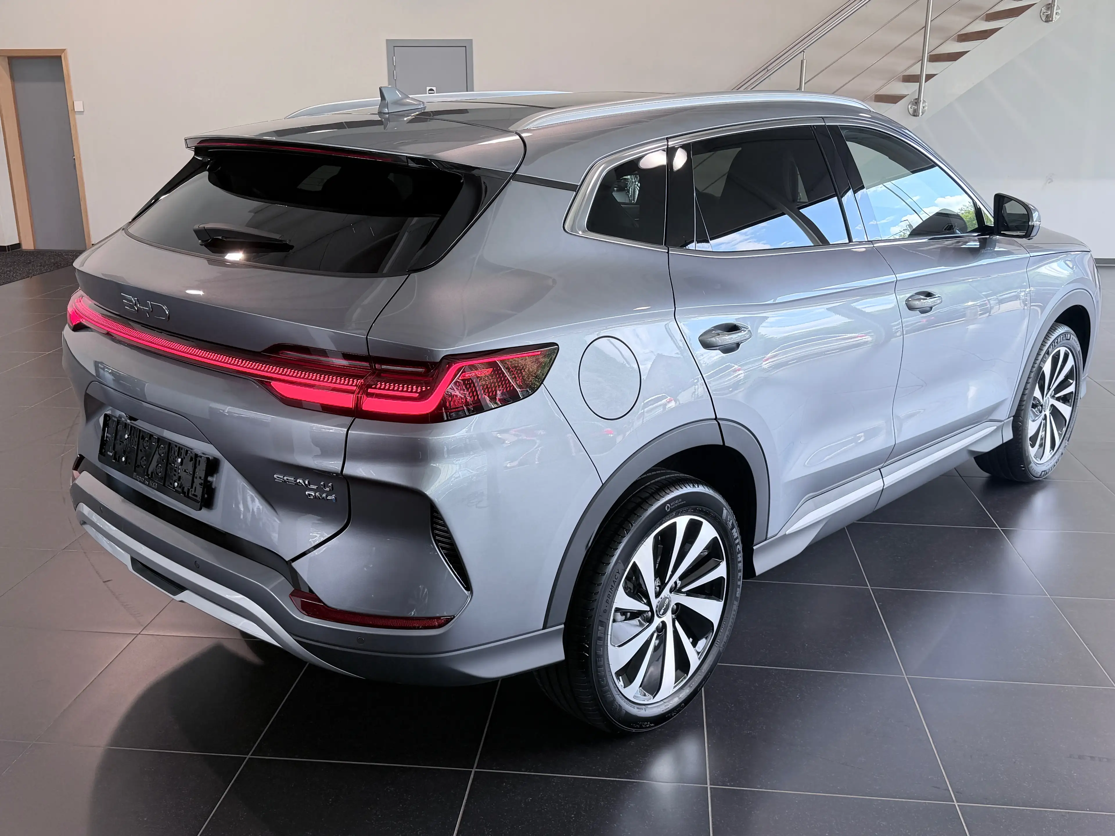 BYD Seal U DM-i Comfort Long Range 125km EV,MODEL 2027, Panorama, Head-Up Display, 360 Camera, Infinity Sound, FULL !! — photo 3