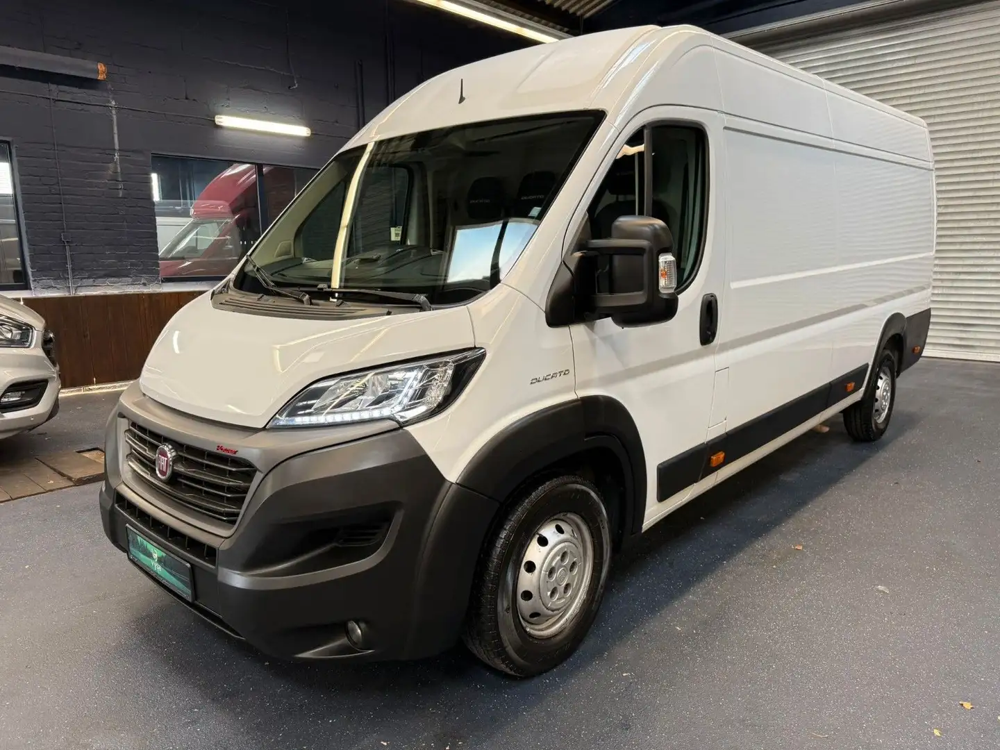 Fiat Ducato 180 MAXI L5H2 Klima Tempomat Navi R-CAM Weiß - 2