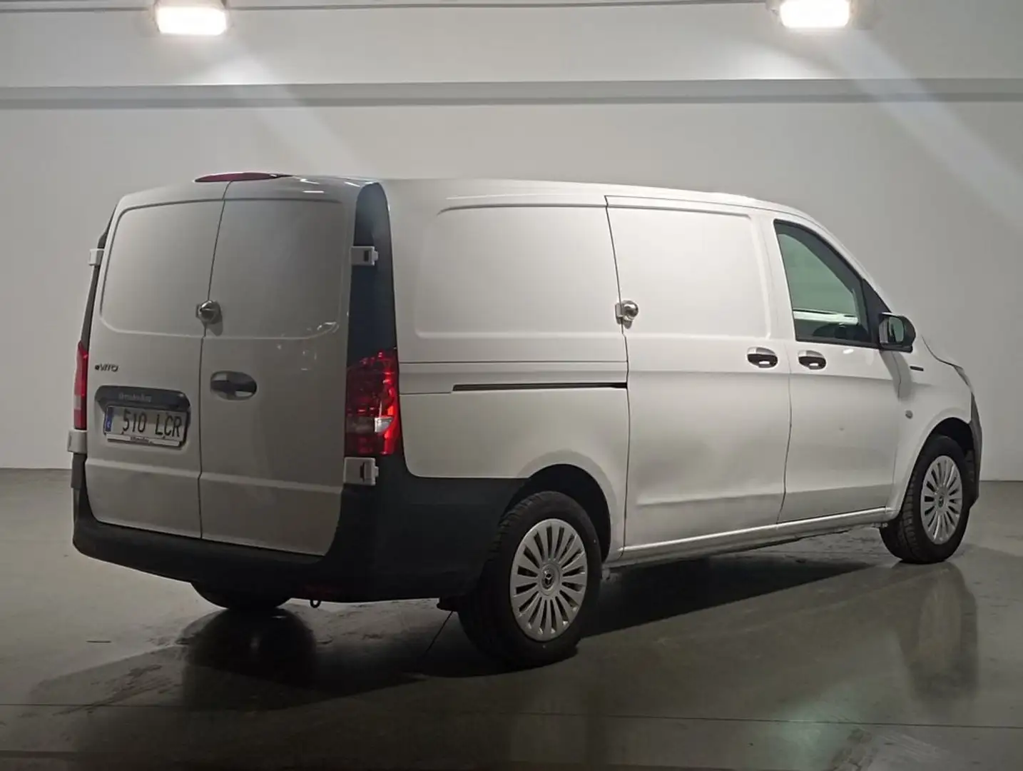 Mercedes-Benz Vito e 111 lang White - 2