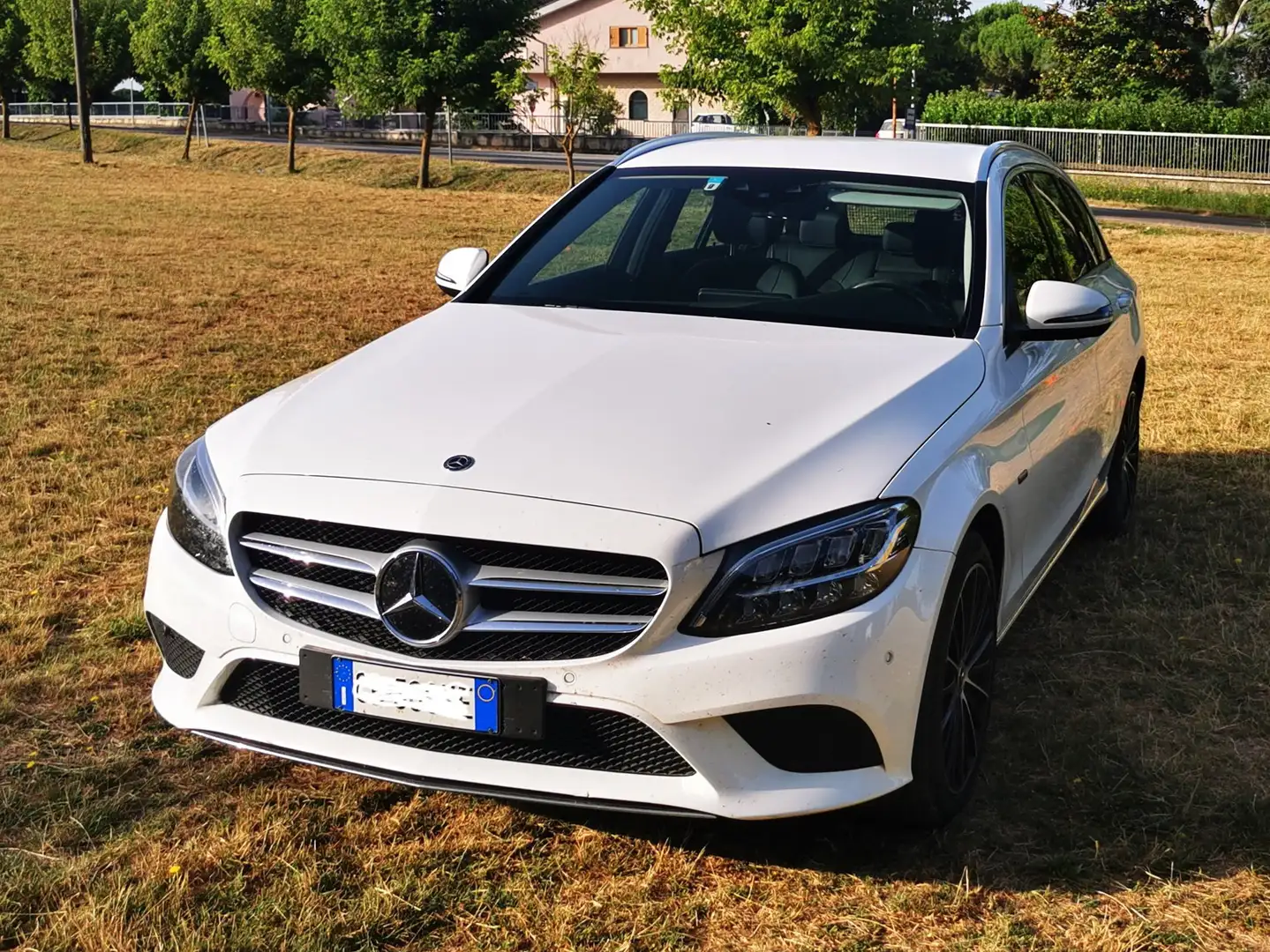 Mercedes-Benz C 300 Classe+C-S205SW+de+eq-power+SportPlus Bianco - 1