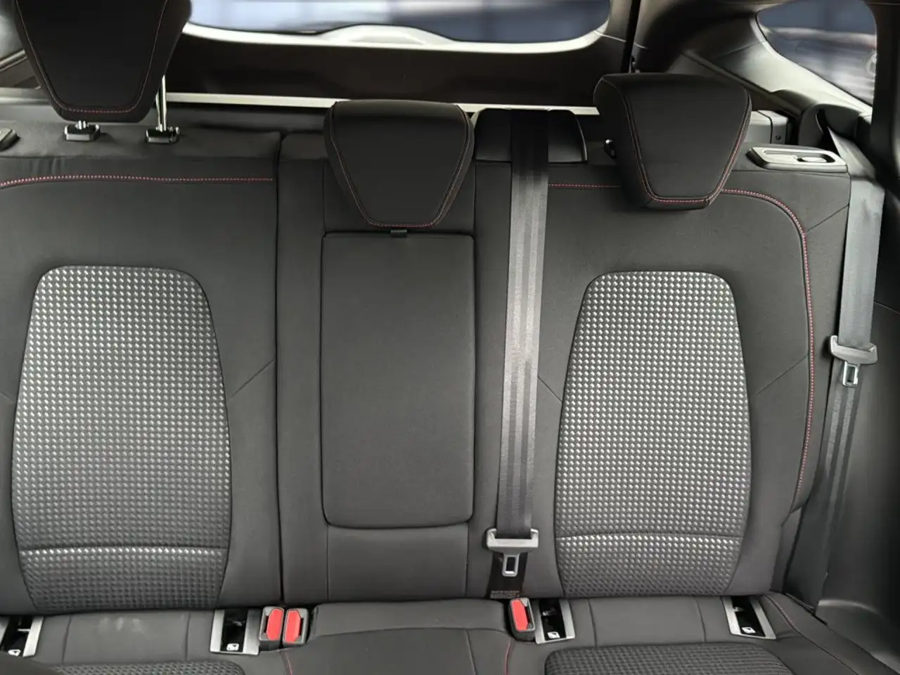 Ford Focus Turnier 1.0 EcoBoost ST-Line X Bluetooth LED, миниатюра 29