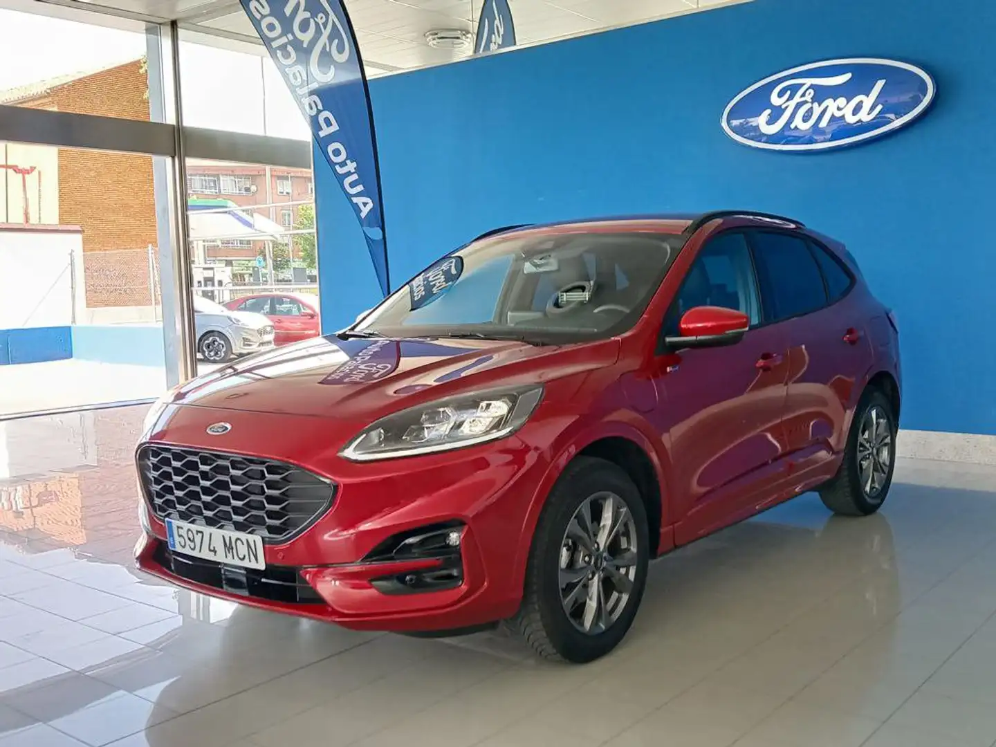 Ford Kuga Plug-in Híbrido K2.5 Duratec PHEV ST-Line X 4x2 Červená - 1