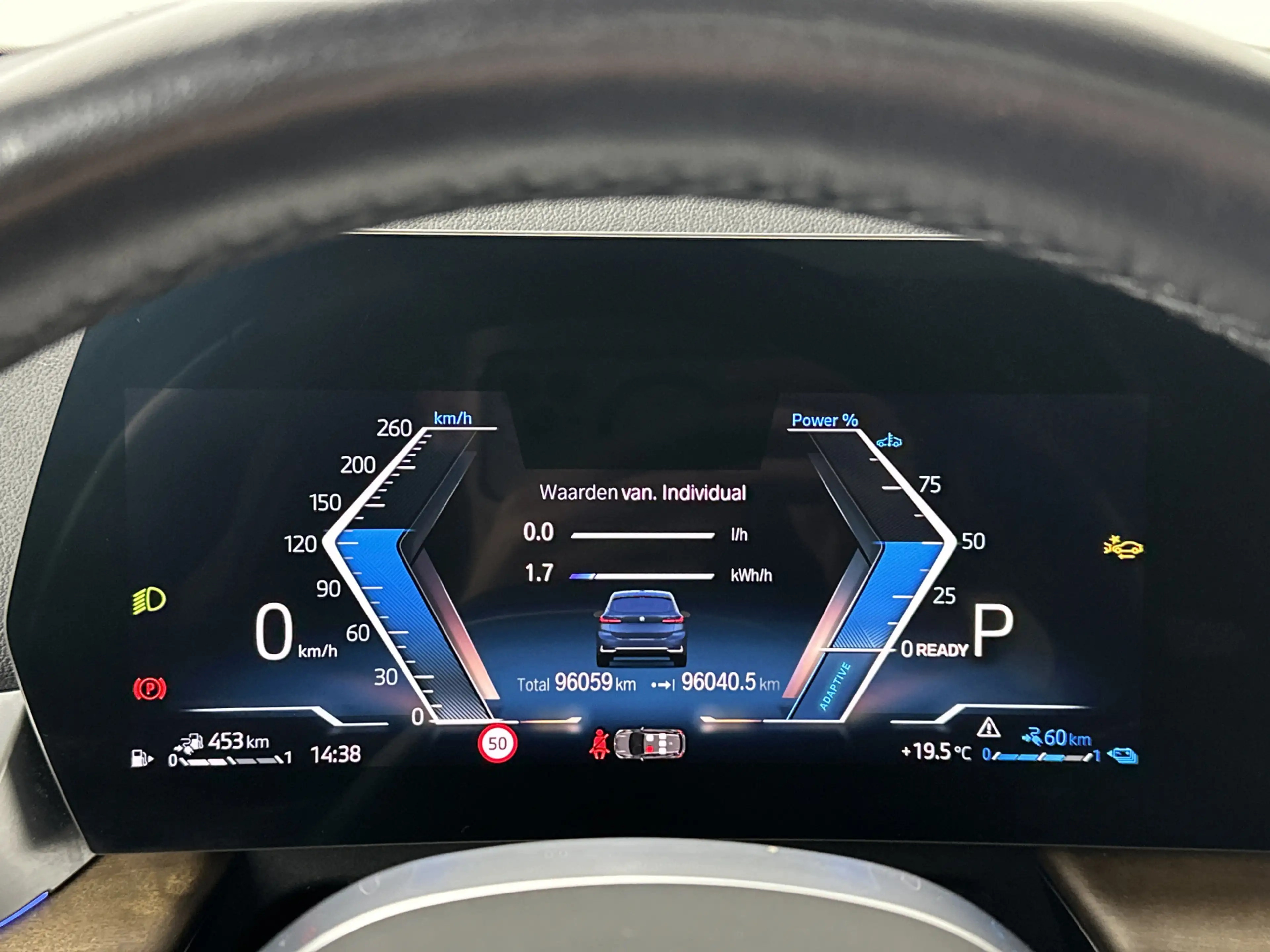 BMW 225 2-serie Active Tourer 225e xDrive | Stuurwielrand — photo 9