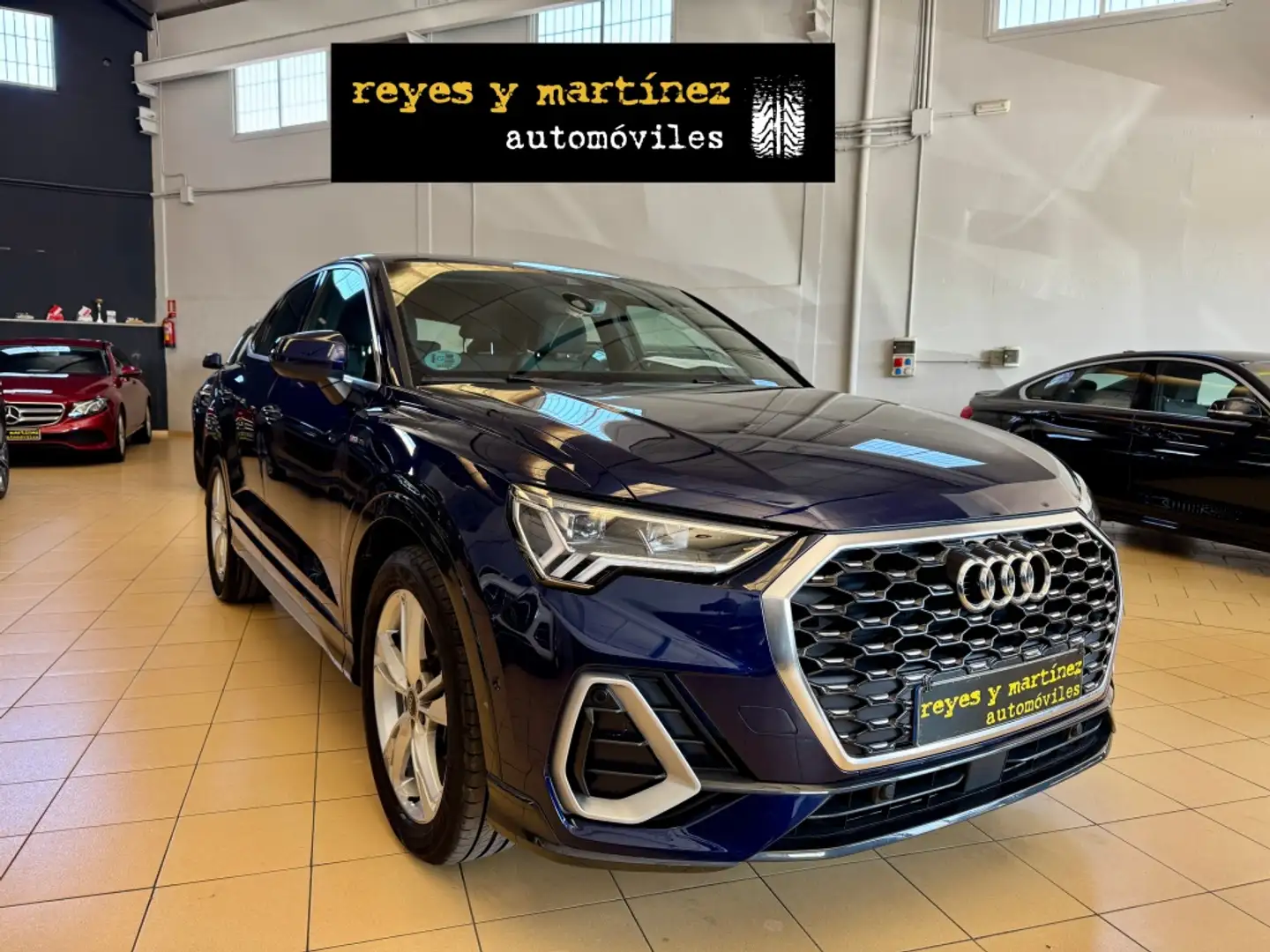 Audi Q3 Sportback 35 TDI S line S tronic Blau - 2