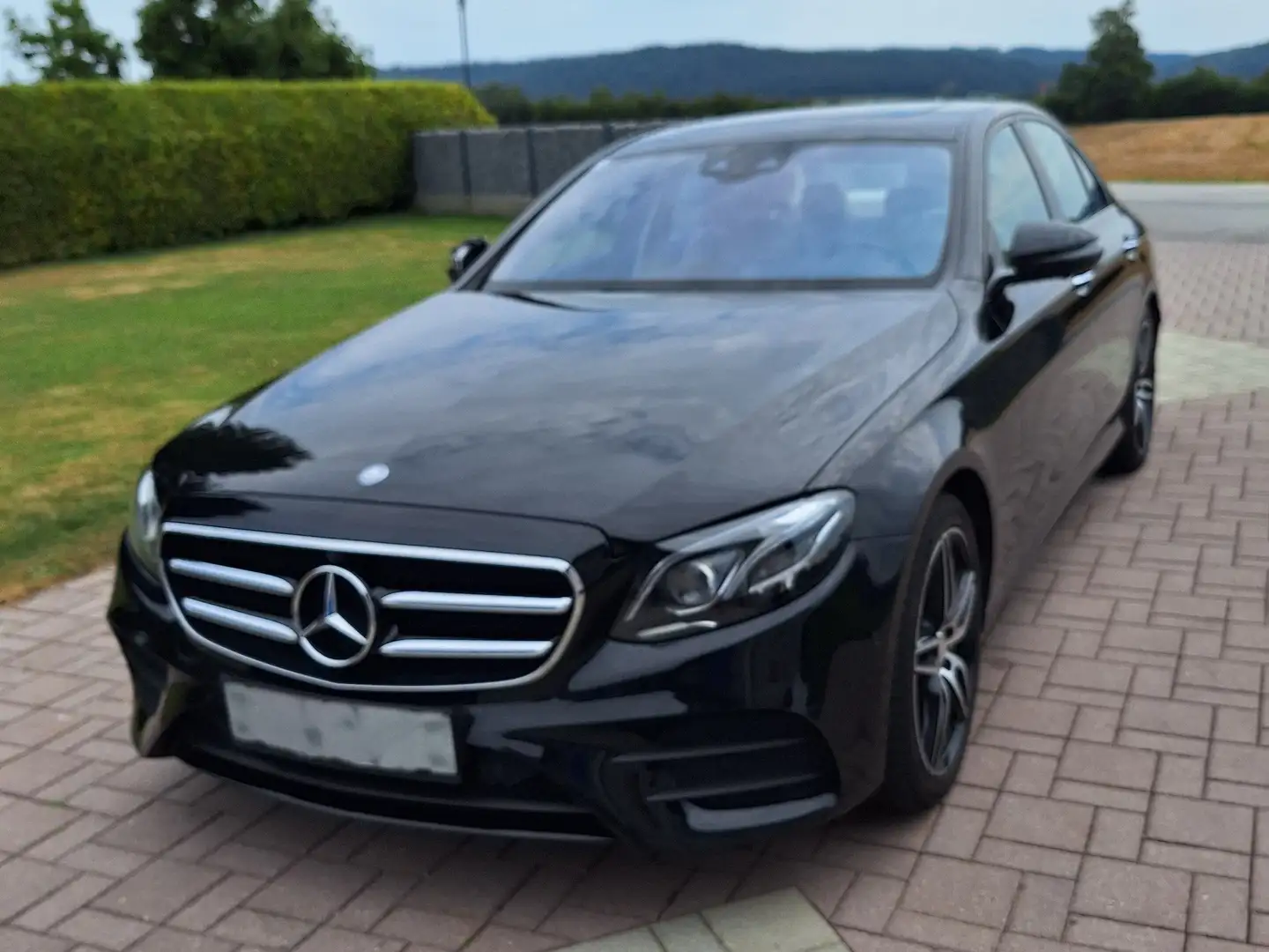 Mercedes-Benz E 350 E 350 d Avantgarde Aut. Avantgarde Schwarz - 1