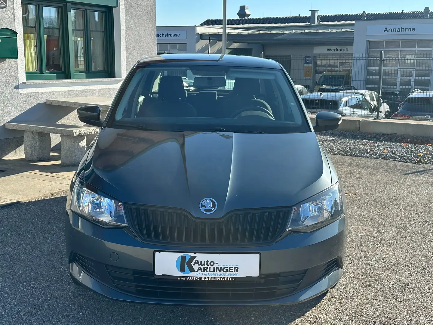 Skoda Fabia Active 1,0 Gris - 2