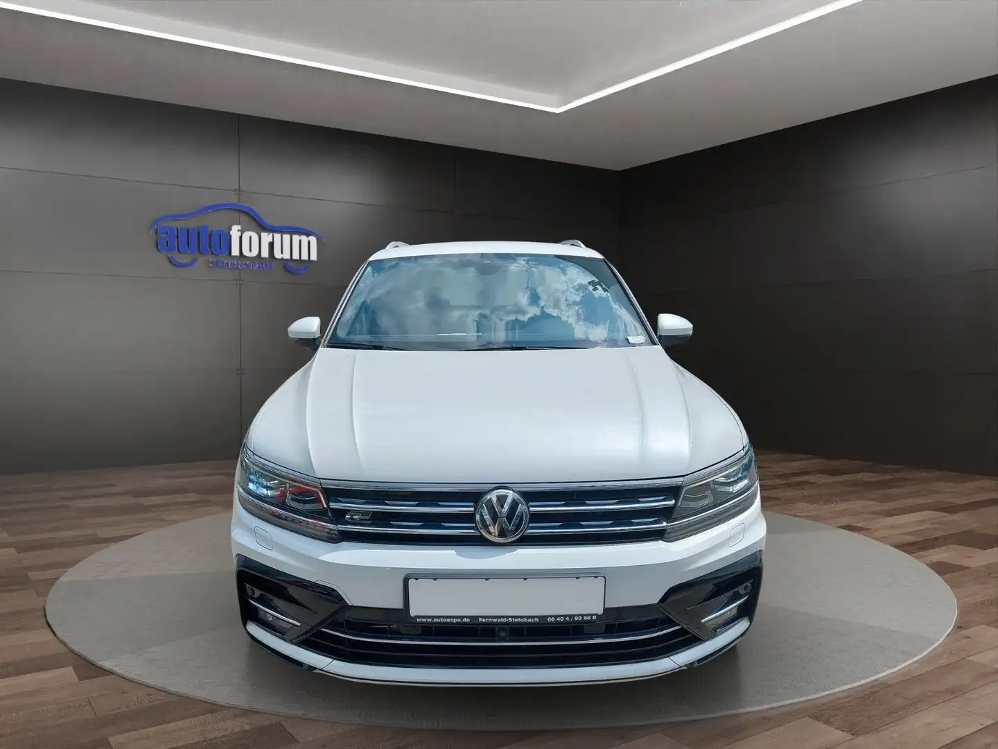 Volkswagen Tiguan 4M R-LINE°AHK°ACC°STANDHZNG°KAMERA°20"LM Weiß - 2