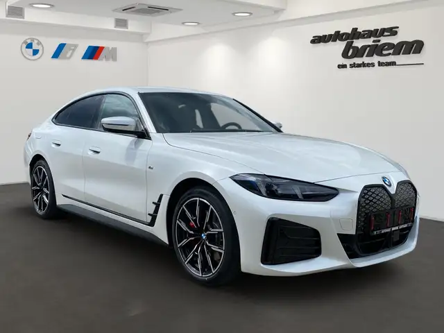 BMW I4 view 2