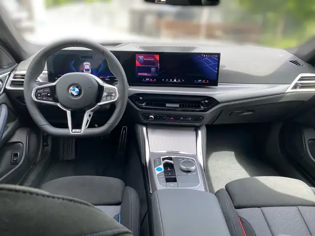 BMW I4 view 10