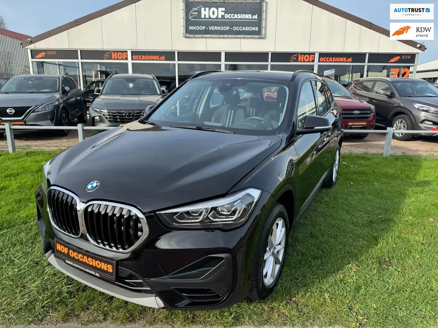 BMW X1 SDrive18i Executive AUTOMAAT/LEDER/SPORTSTOELEN Noir - 1