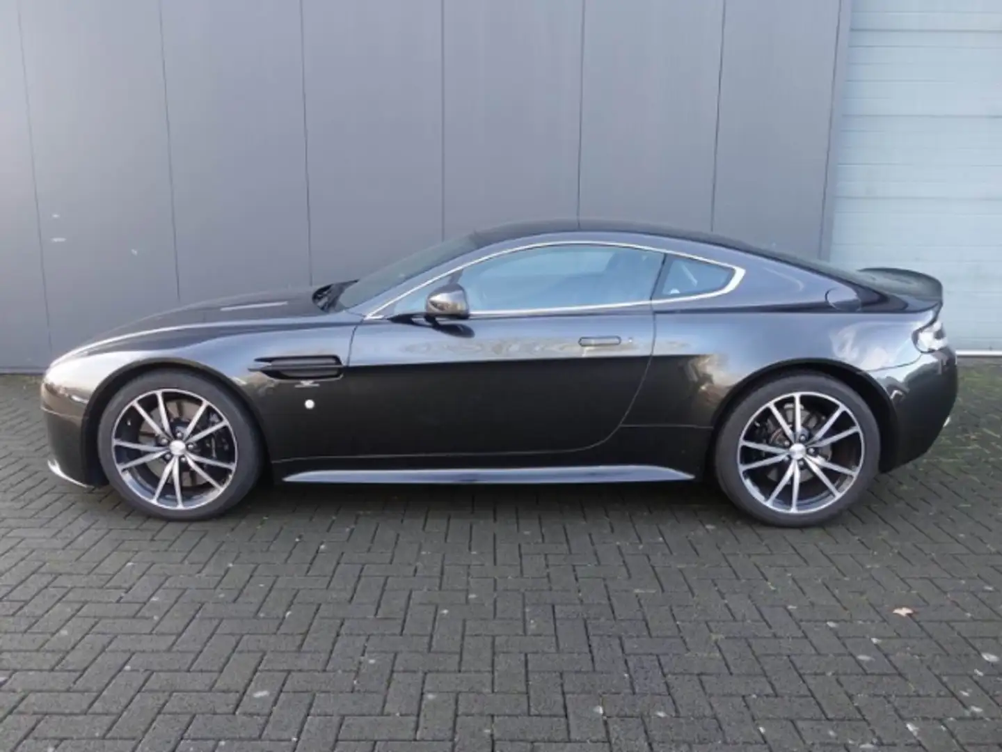 Aston Martin Vantage V8 S SP10 Special Edition Grau - 2