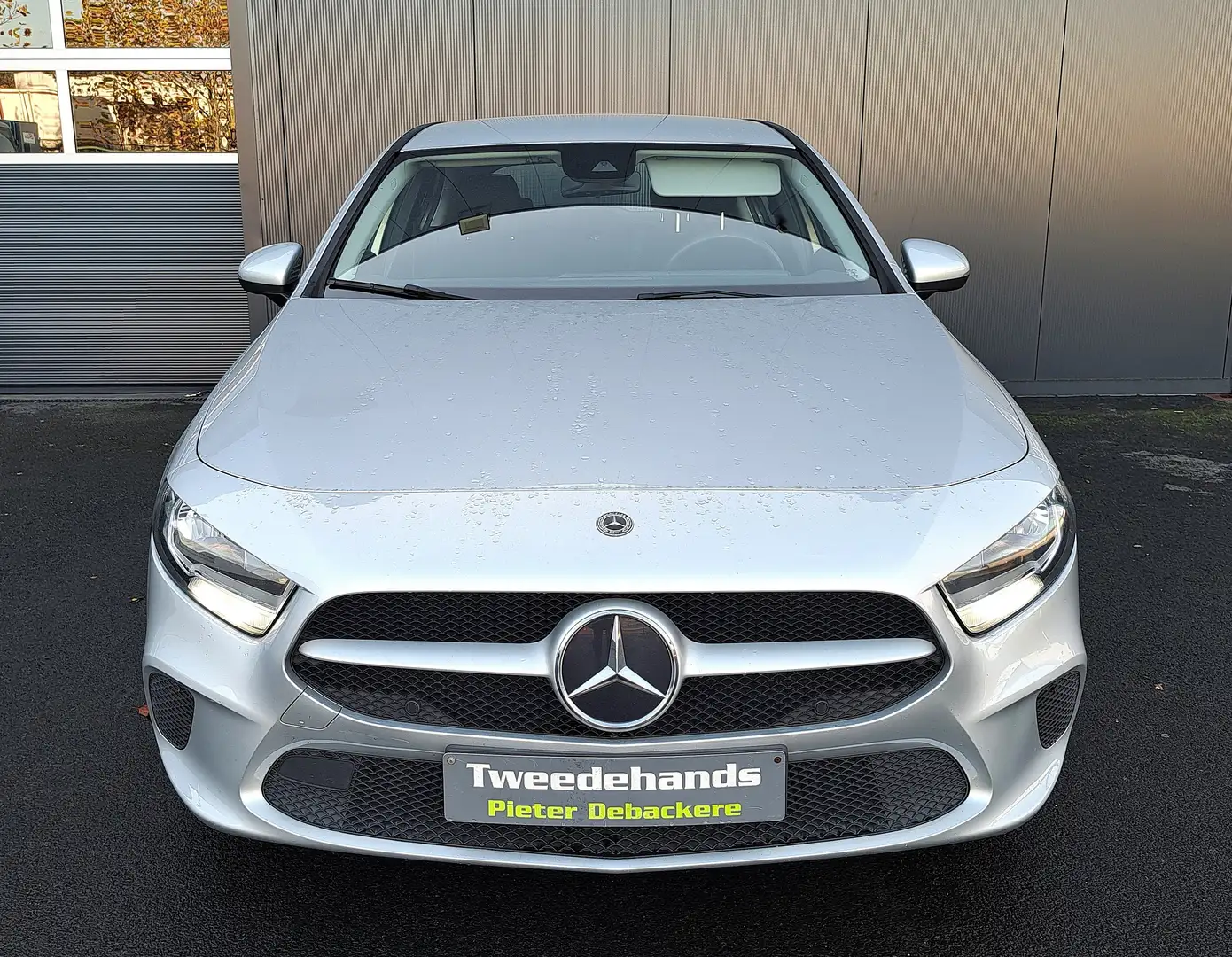 Mercedes-Benz A 180 A 180 d Progressive Grijs - 2
