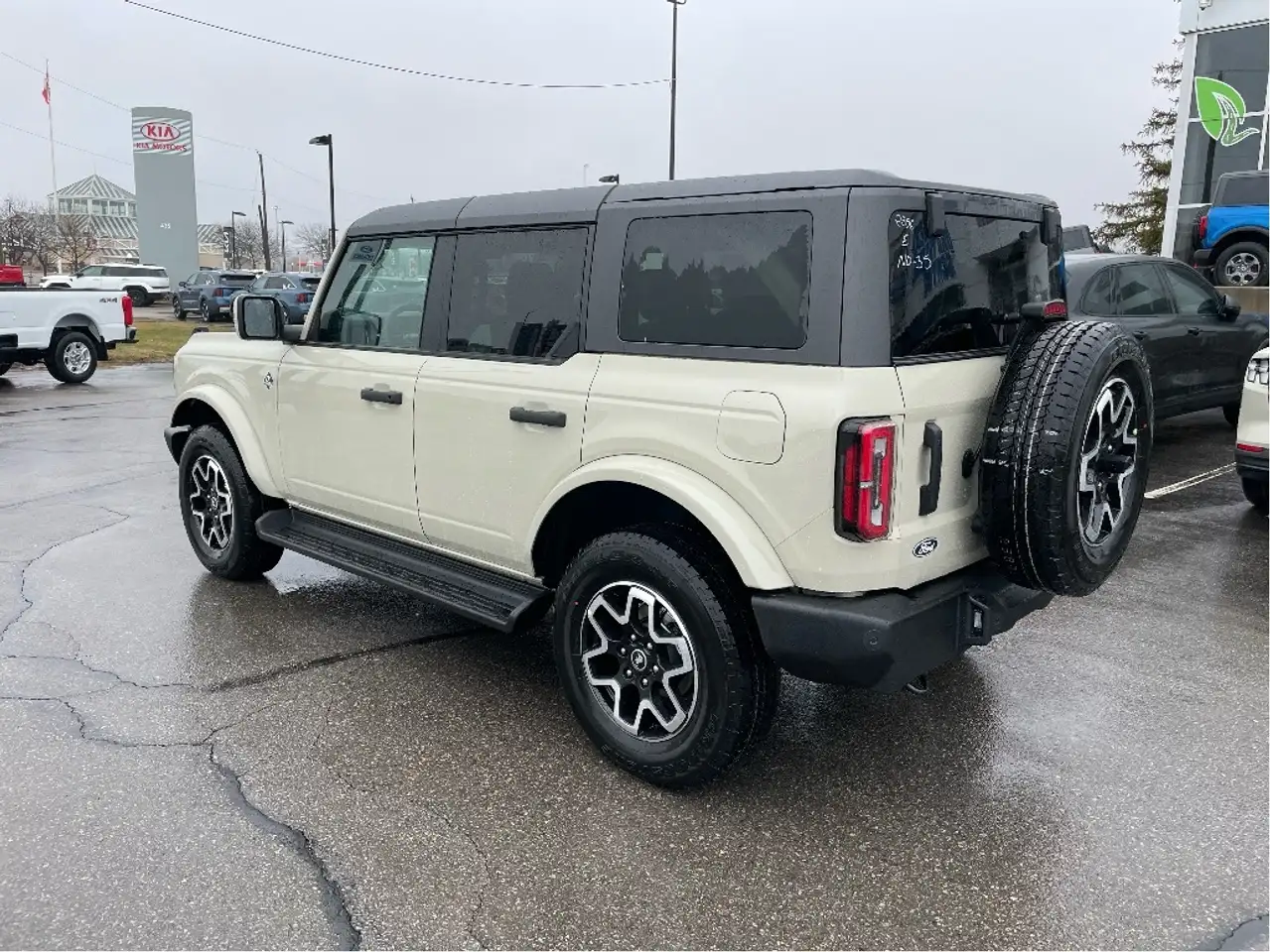 Ford Bronco снимка Ford Bronco