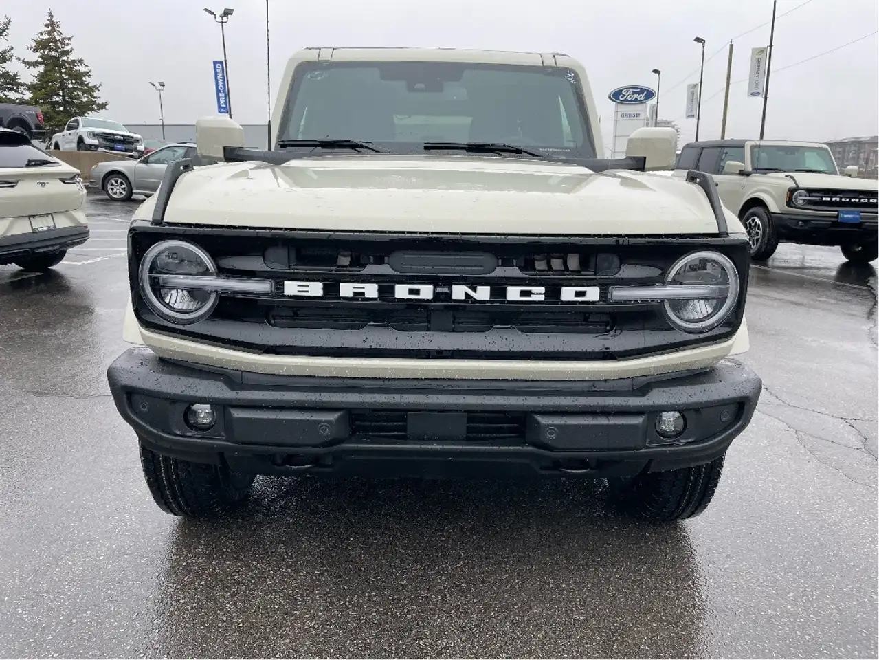 Ford Bronco снимка Ford Bronco