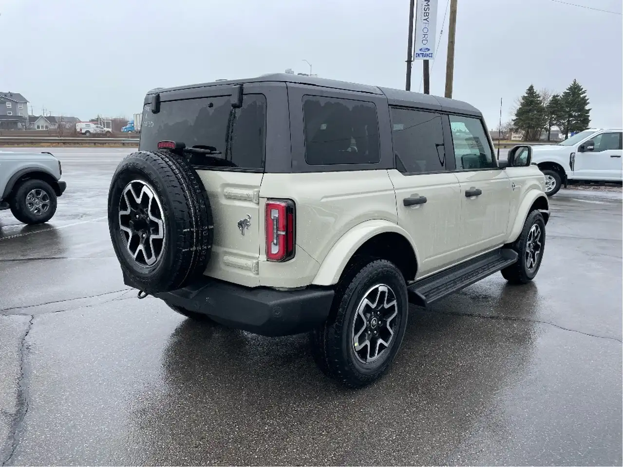 Ford Bronco снимка Ford Bronco