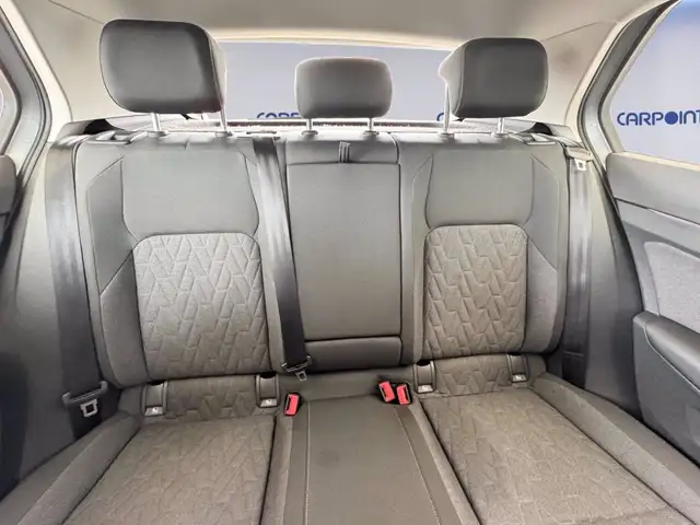 Volkswagen Golf view 9