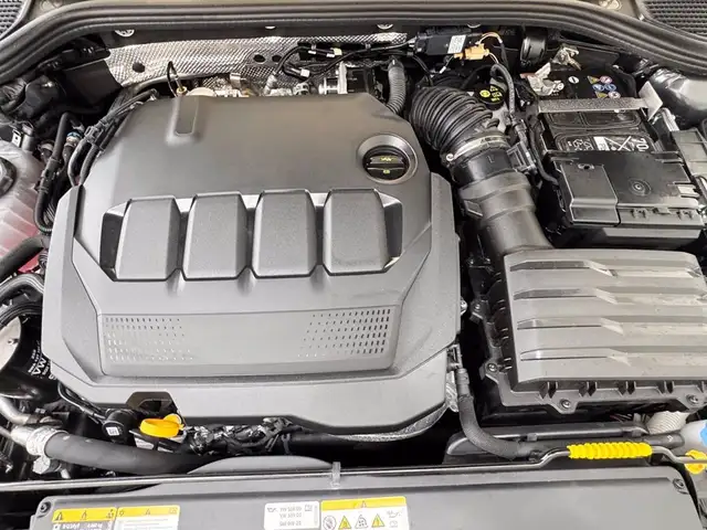 Volkswagen Golf view 12