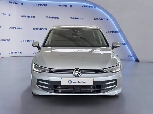Volkswagen Golf view 3