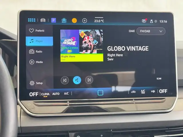 Volkswagen Golf view 21