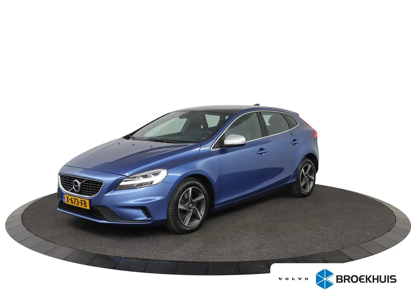 Volvo V40 2.0 T2 R-Design | Panorama dag | Camera | PDC | El Blauw - 1