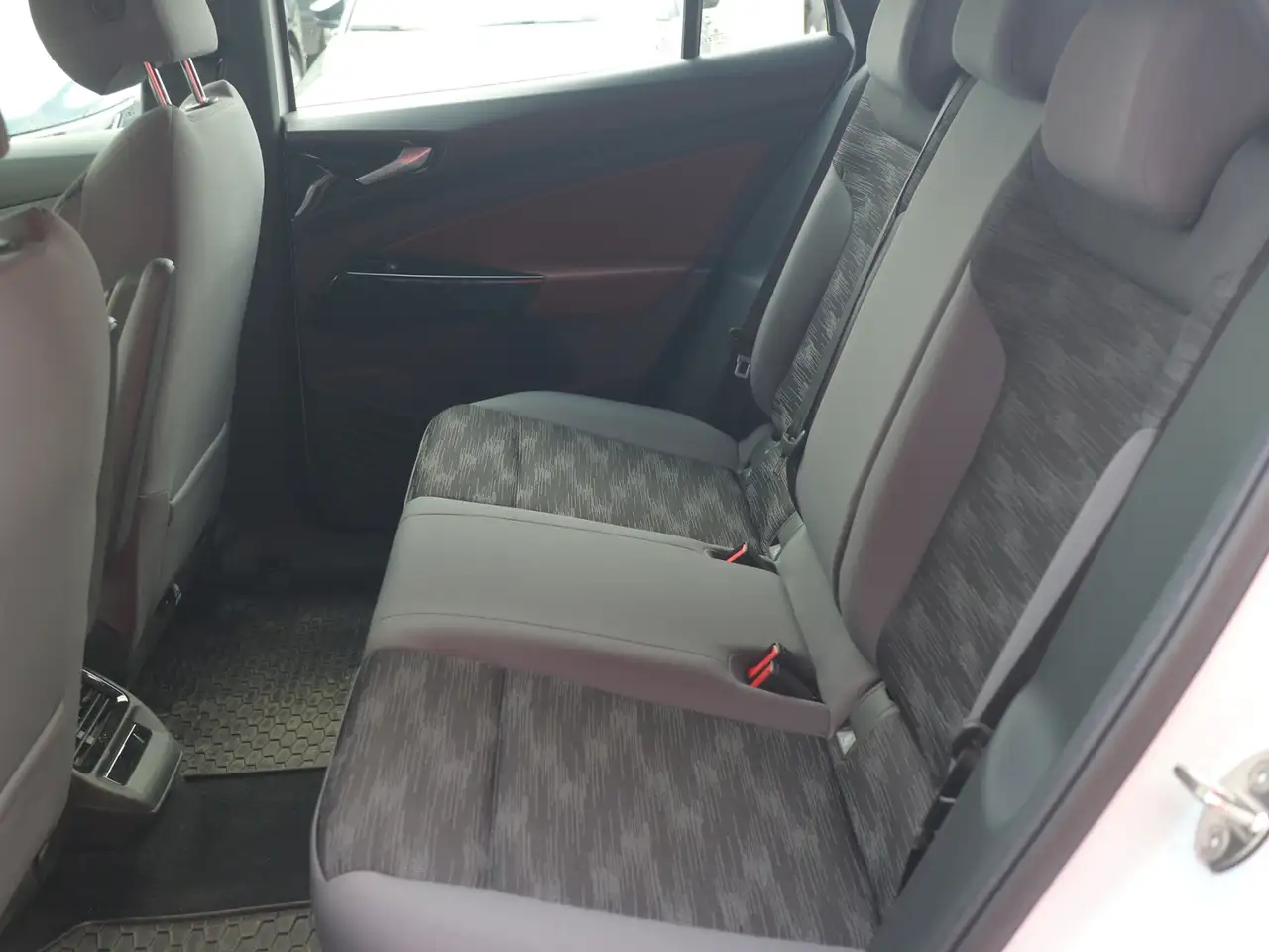 Volkswagen ID.5 150 kW Pro Performance KLIMA LED NAVI ALU 11
