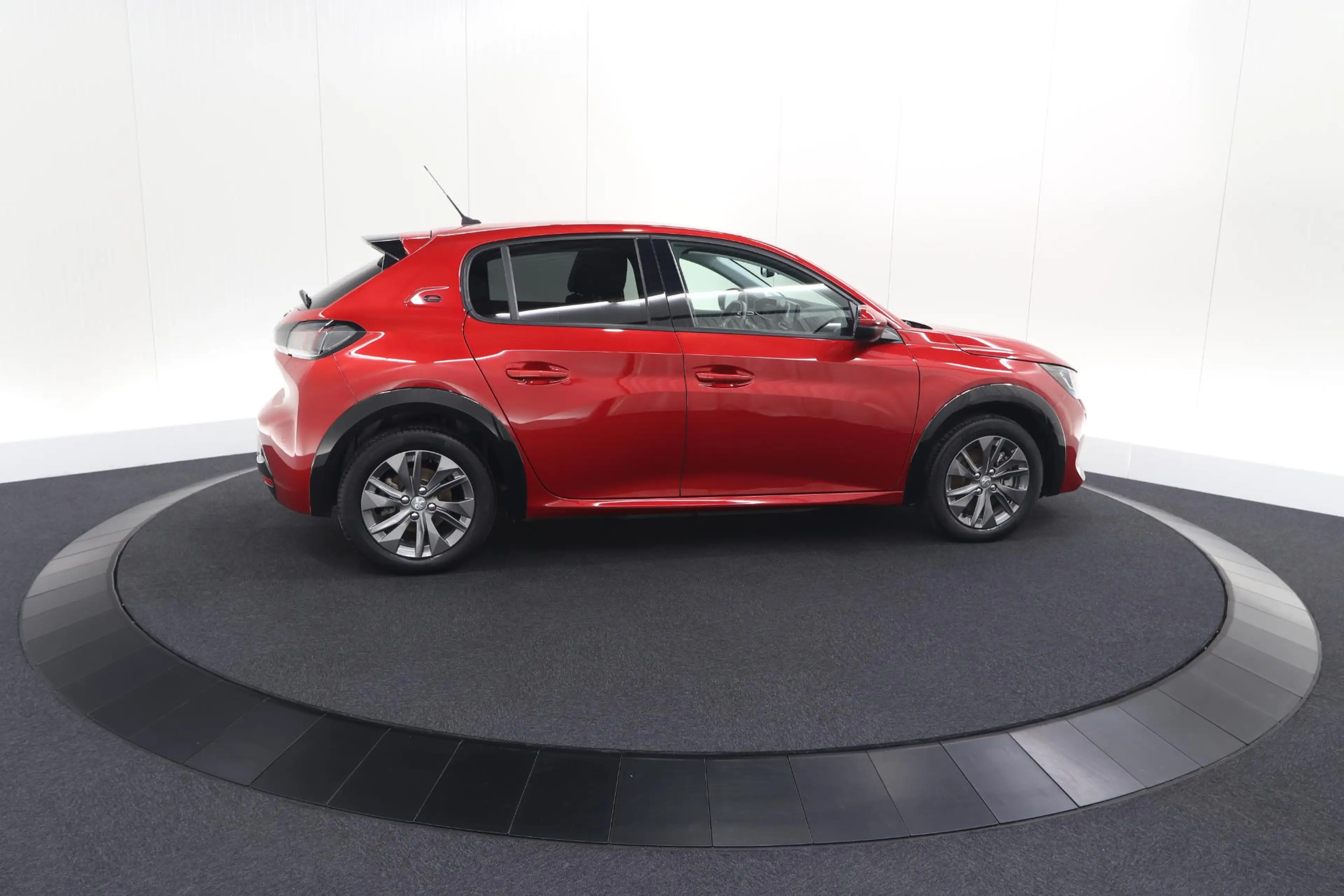 Peugeot e-208 EV Allure Pack 50 kWh | SOH 92% | Camera | Navigat — photo 10