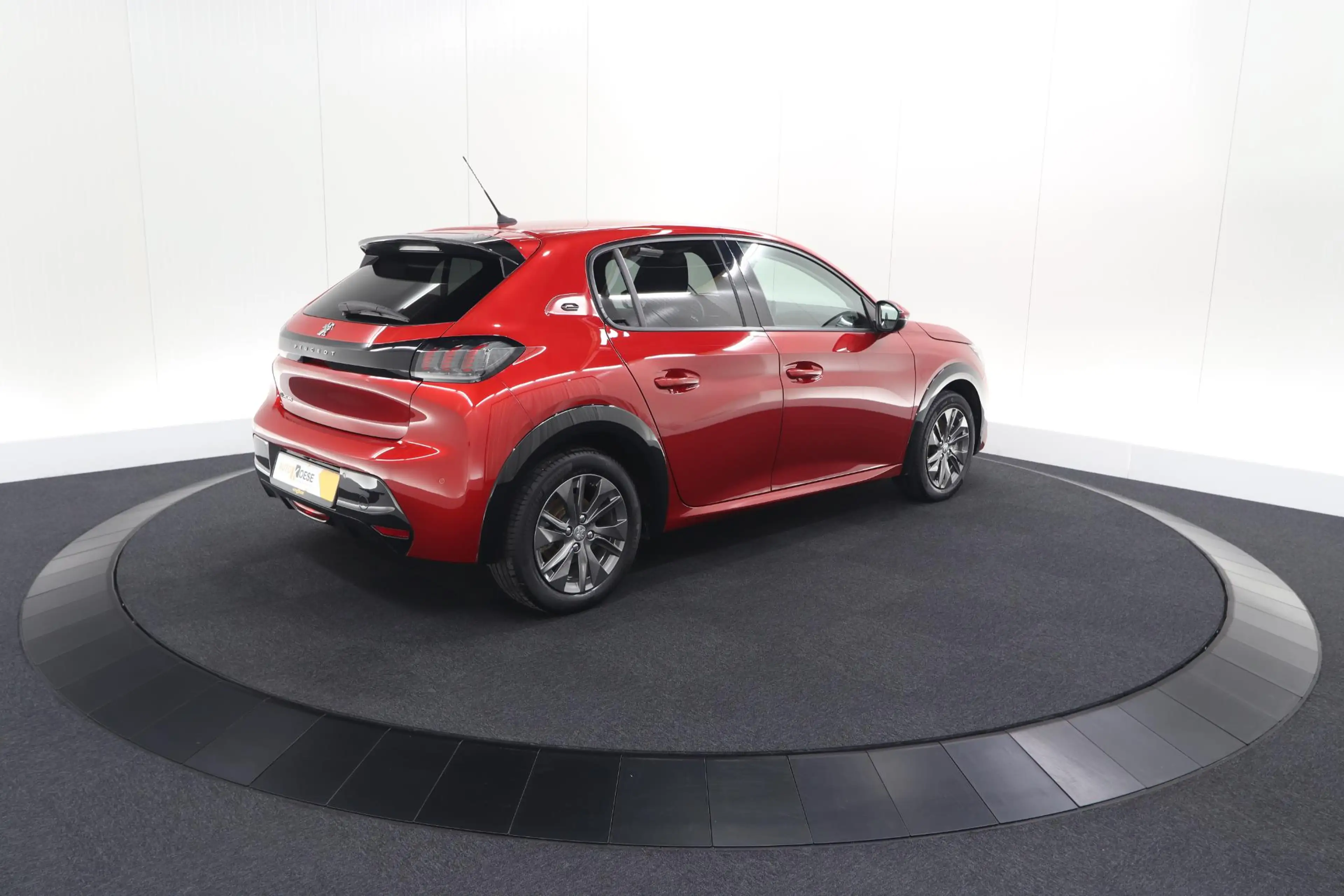Peugeot e-208 EV Allure Pack 50 kWh | SOH 92% | Camera | Navigat — photo 13
