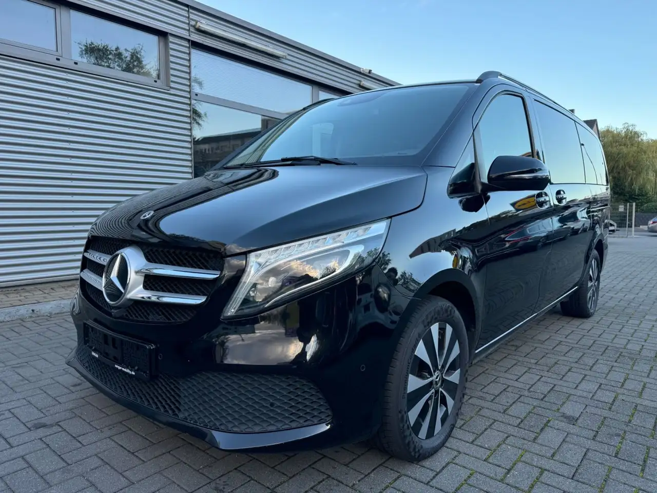 Mercedes-Benz V 250