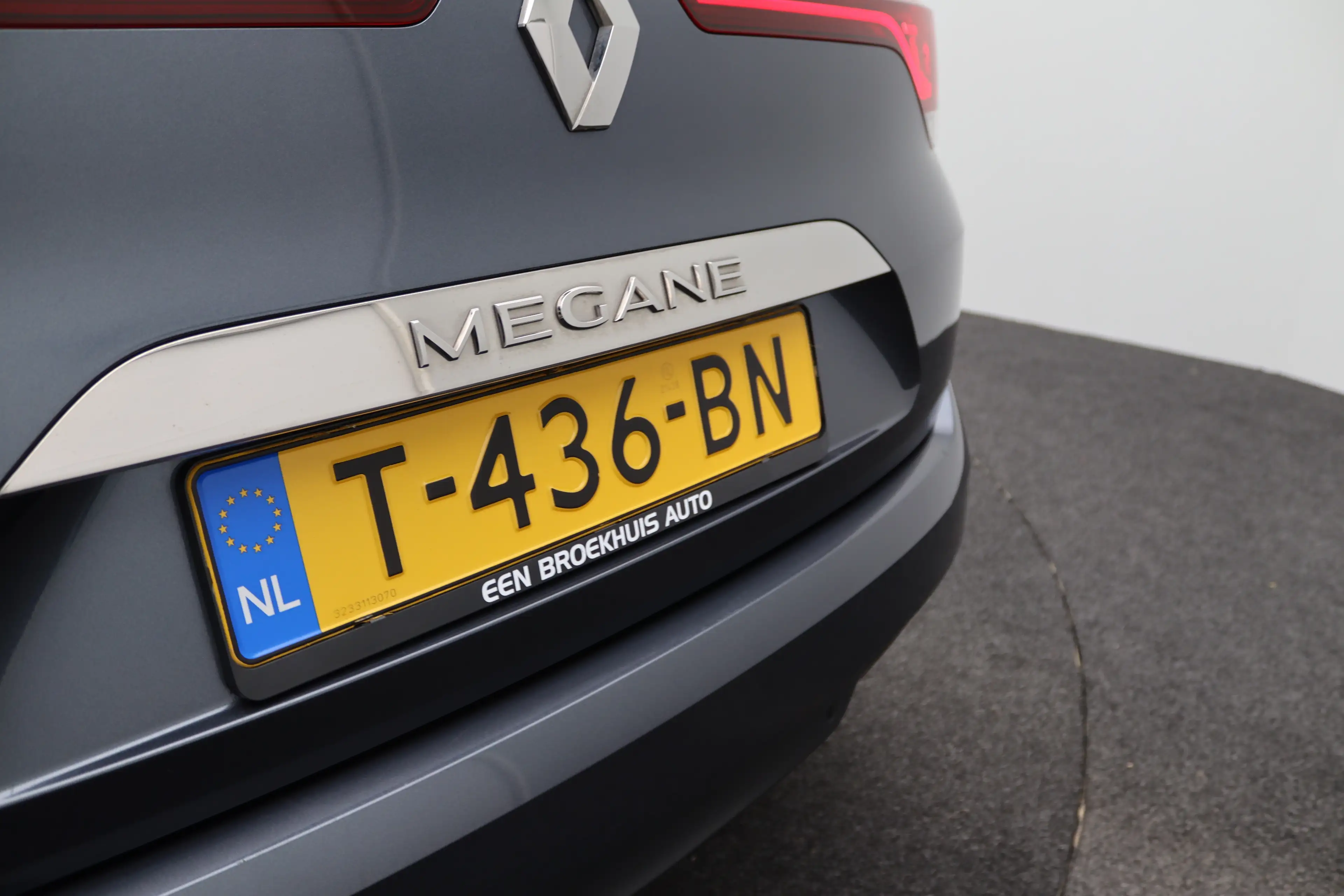 Renault Megane Estate 1.3 TCe 140 Techno | Achterbank in delen ne — photo 8