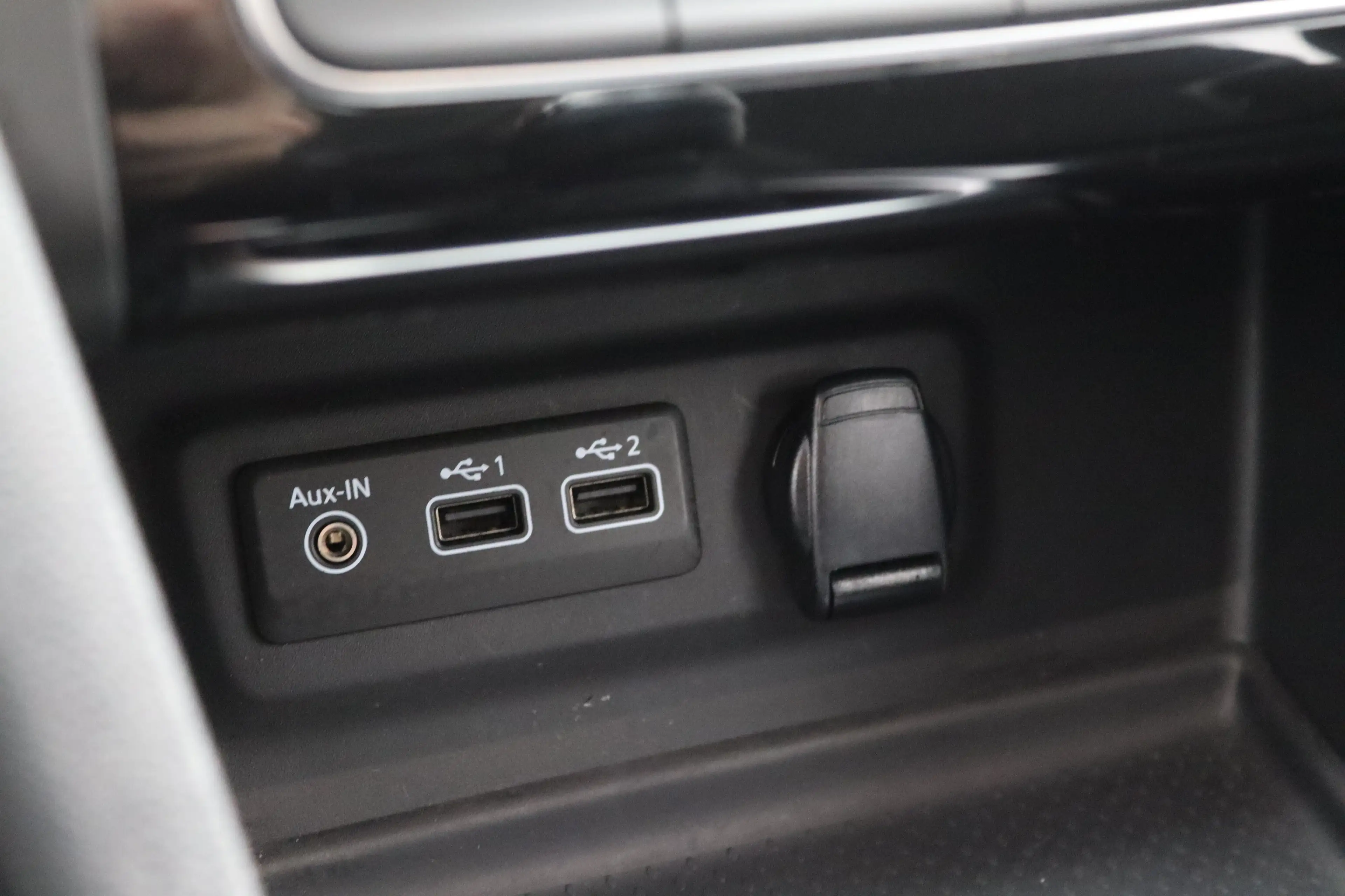 Renault Megane Estate 1.3 TCe 140 Techno | Achterbank in delen ne — photo 24