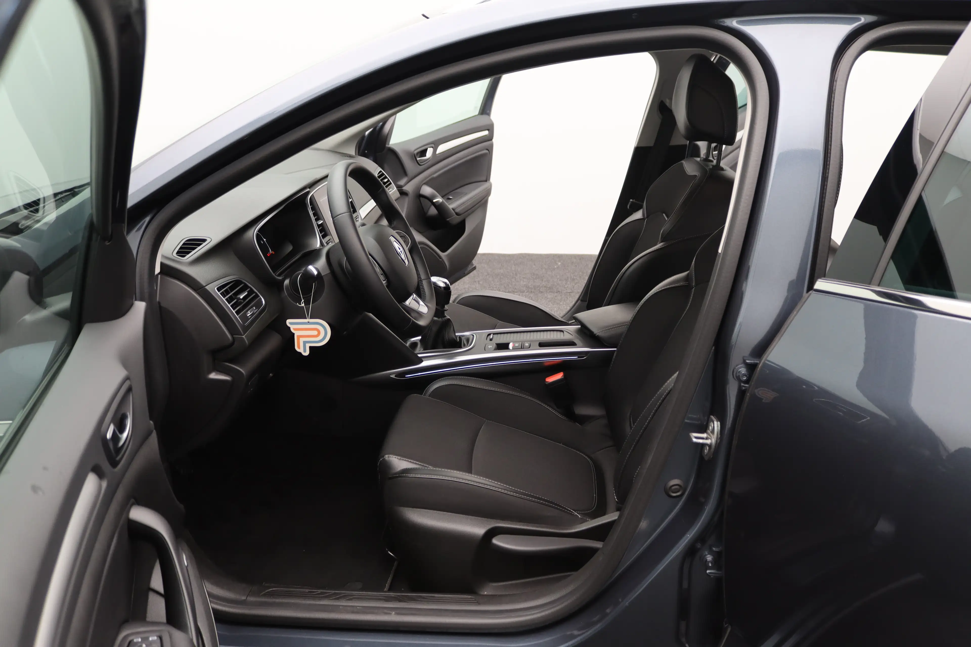 Renault Megane Estate 1.3 TCe 140 Techno | Achterbank in delen ne — photo 33