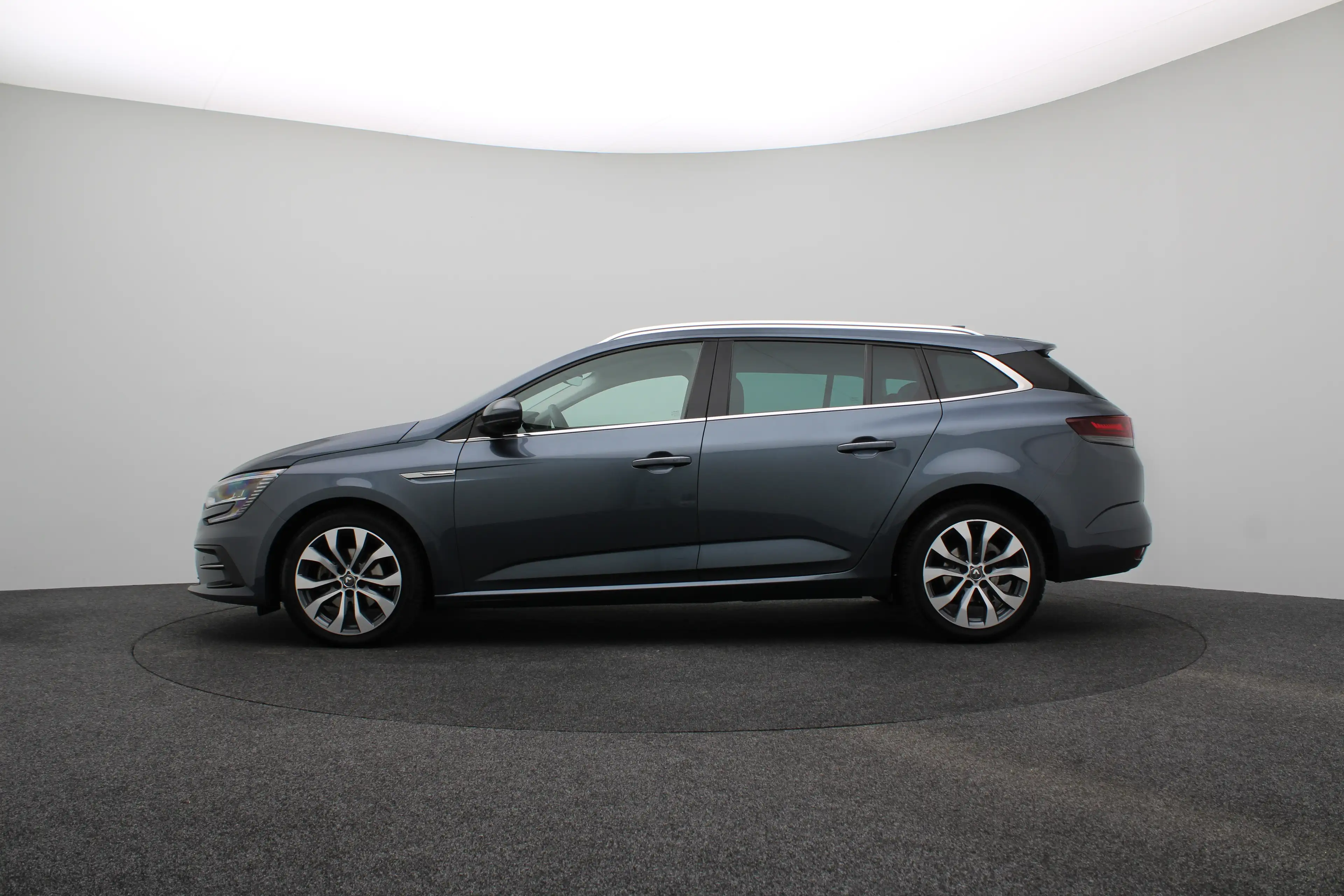 Renault Megane Estate 1.3 TCe 140 Techno | Achterbank in delen ne — photo 2