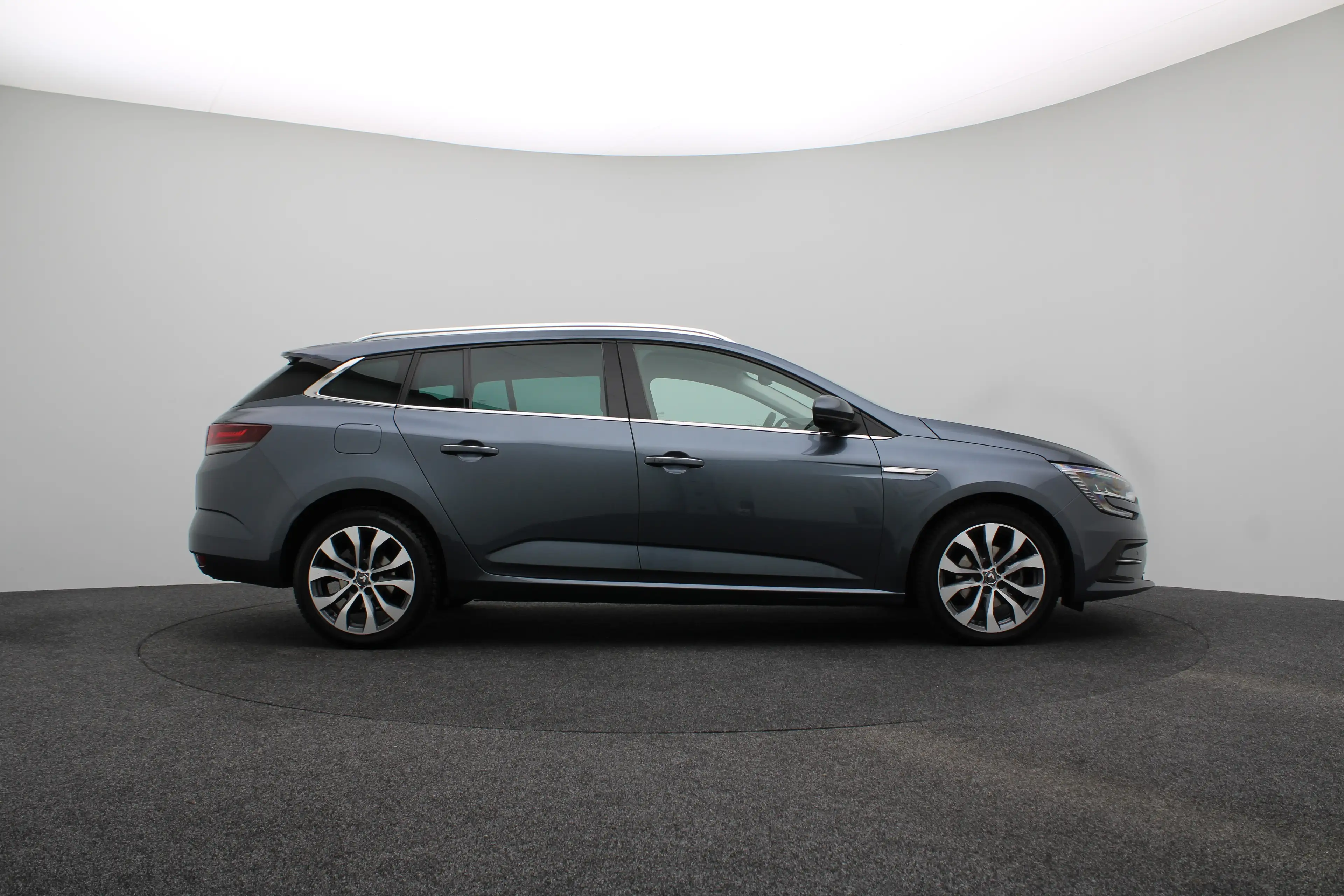 Renault Megane Estate 1.3 TCe 140 Techno | Achterbank in delen ne — photo 37