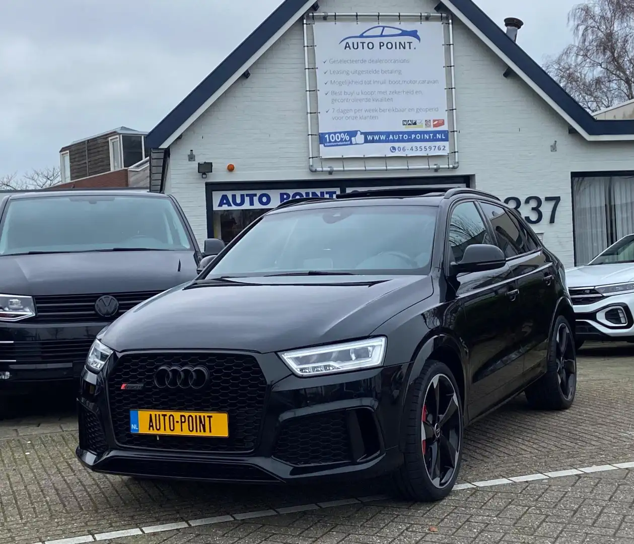 Audi RS Q3 RSQ3 2.5 TFSI 367PK/PERFORMANCE/PANO/MATRIX Zwart - 1