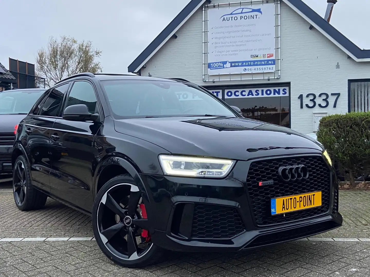 Audi RS Q3 RSQ3 2.5 TFSI 367PK/PERFORMANCE/PANO/MATRIX Zwart - 2