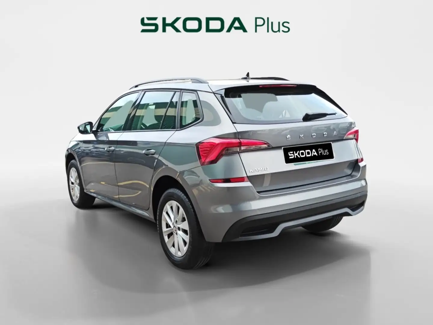 Skoda Kamiq TODOTERRENO 1.0 TSI 70KW ACTIVE 95 5P Gris - 2