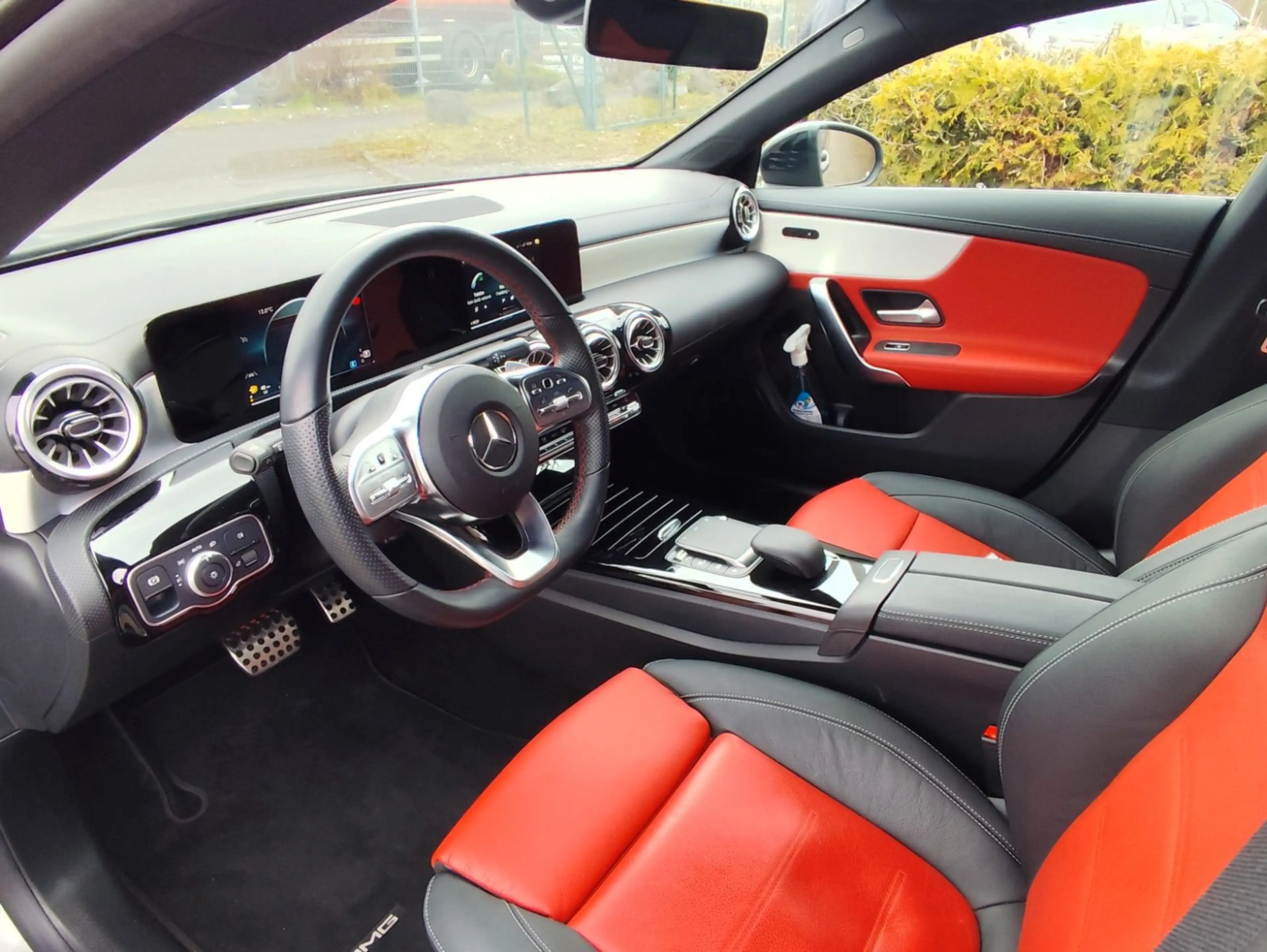 Mercedes-Benz CLA 220 CLA 220d Aut. Shooting Brake AMG LINE — photo 9