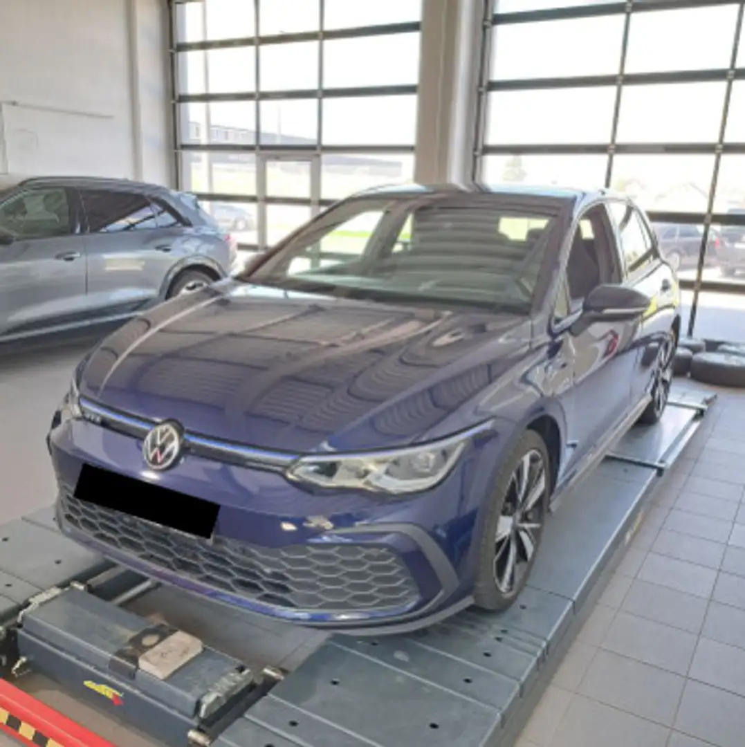 Volkswagen Golf VIII GTE 1.4 TSI DSG | PANO | LED | NAVI | Blau - 2