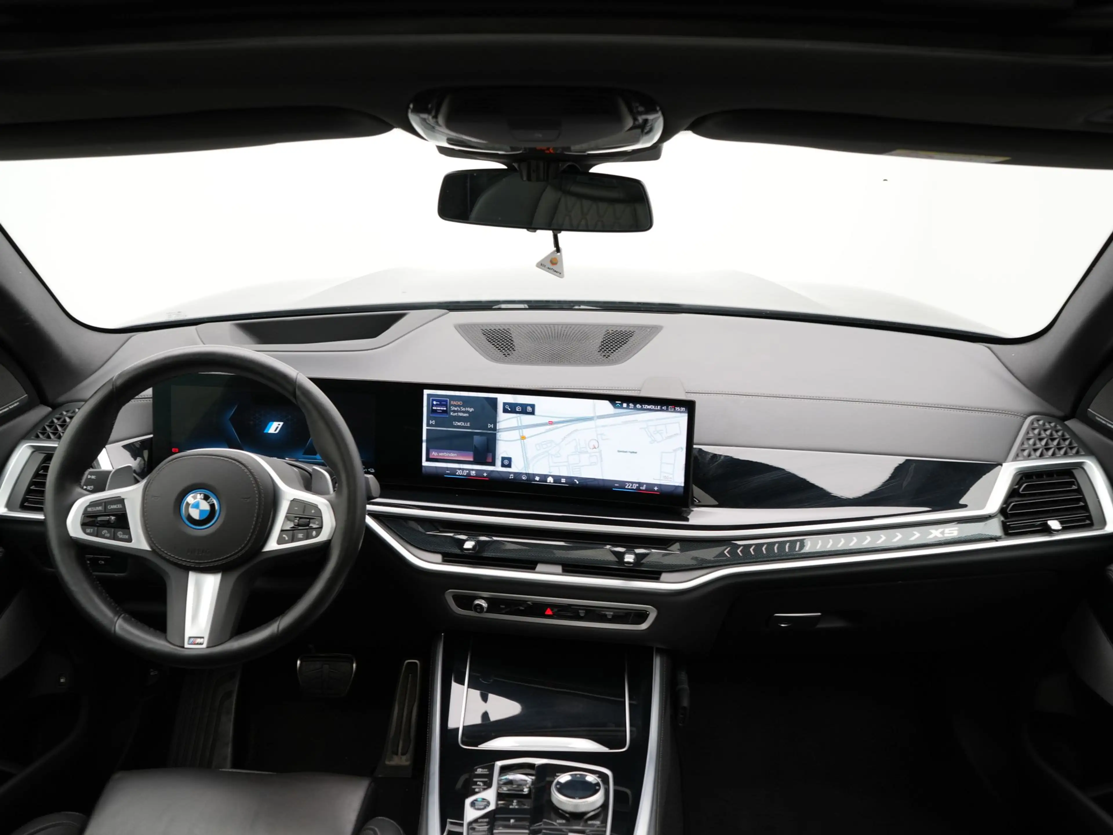 BMW X5 xDrive50e SoH 100% — photo 14