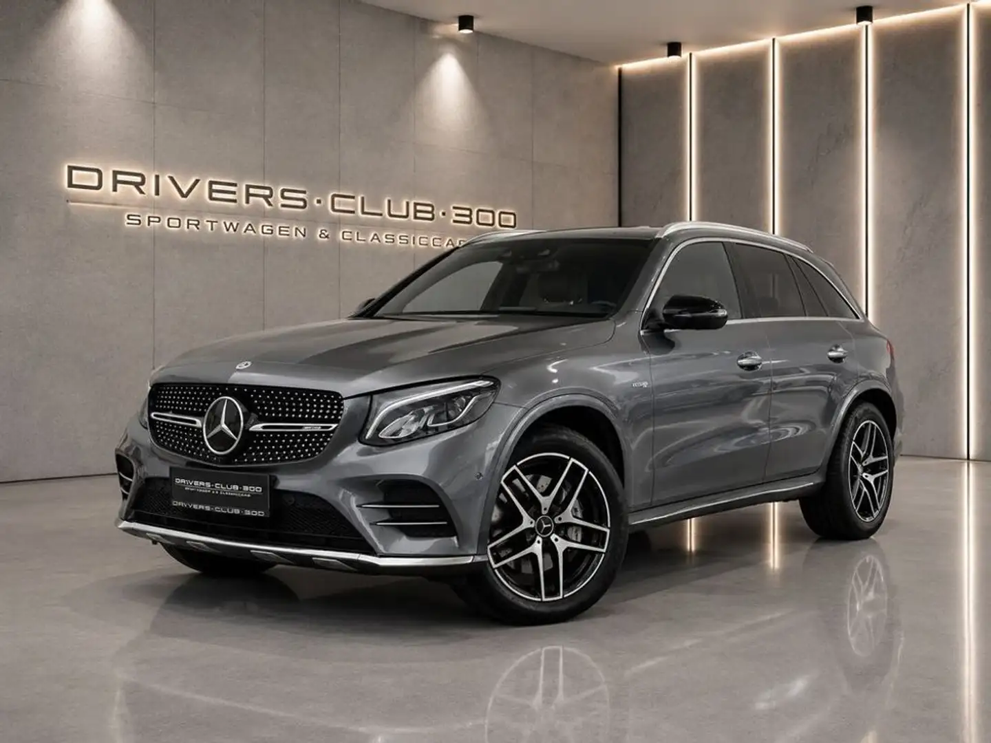 Mercedes-Benz GLC 43 AMG 4Matic +++ V E R K A U F T Grau - 1